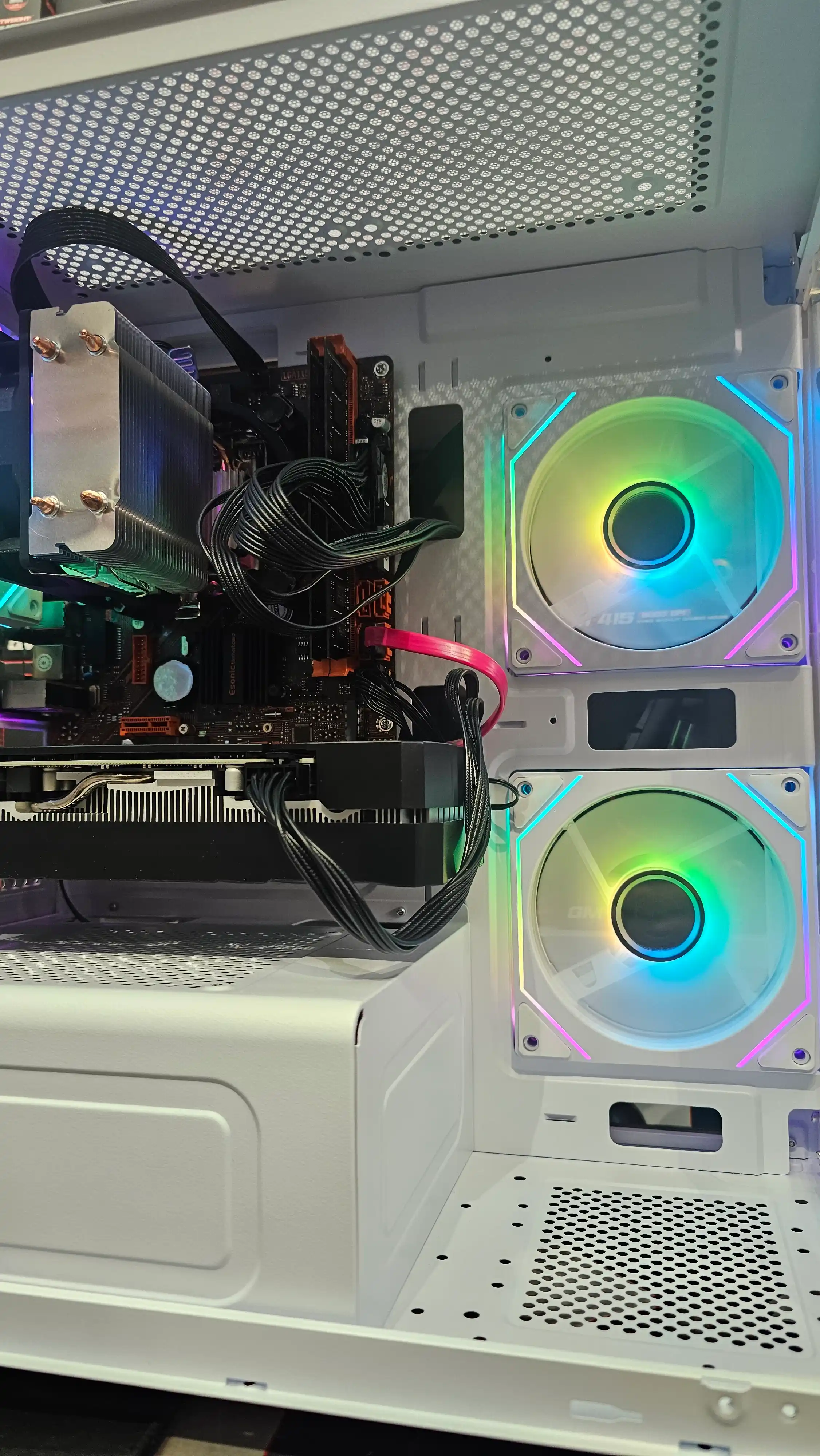 Kompyuter, korpus va monitor o‘yinlar va ofis uchun tayyor to‘plam DDR3 16 GB, SSD 512 GB
