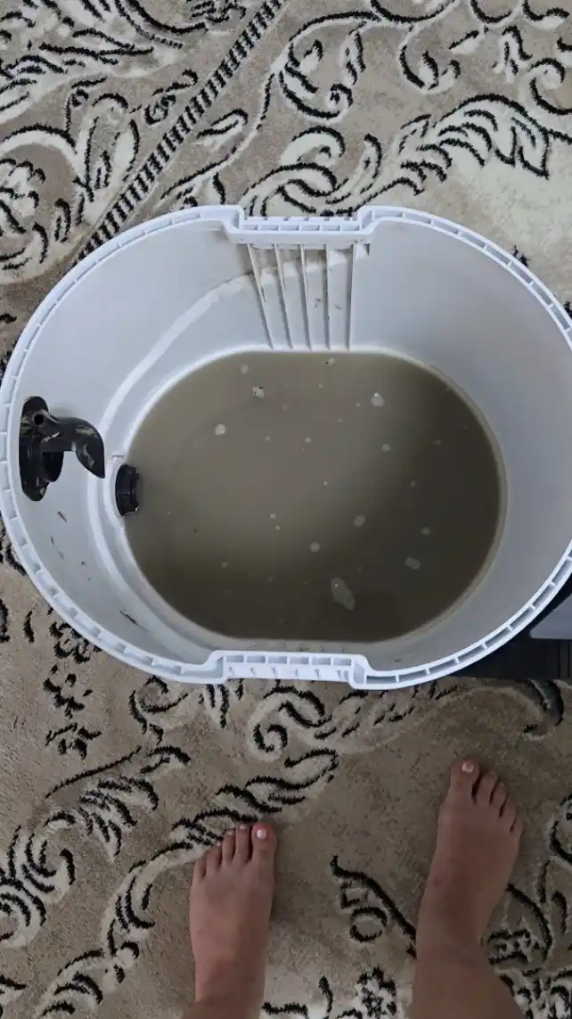Моющий пылесос Uakeen ZL-942 Steam CarpetCleaner с аквафильтром для сухой и влажной уборки