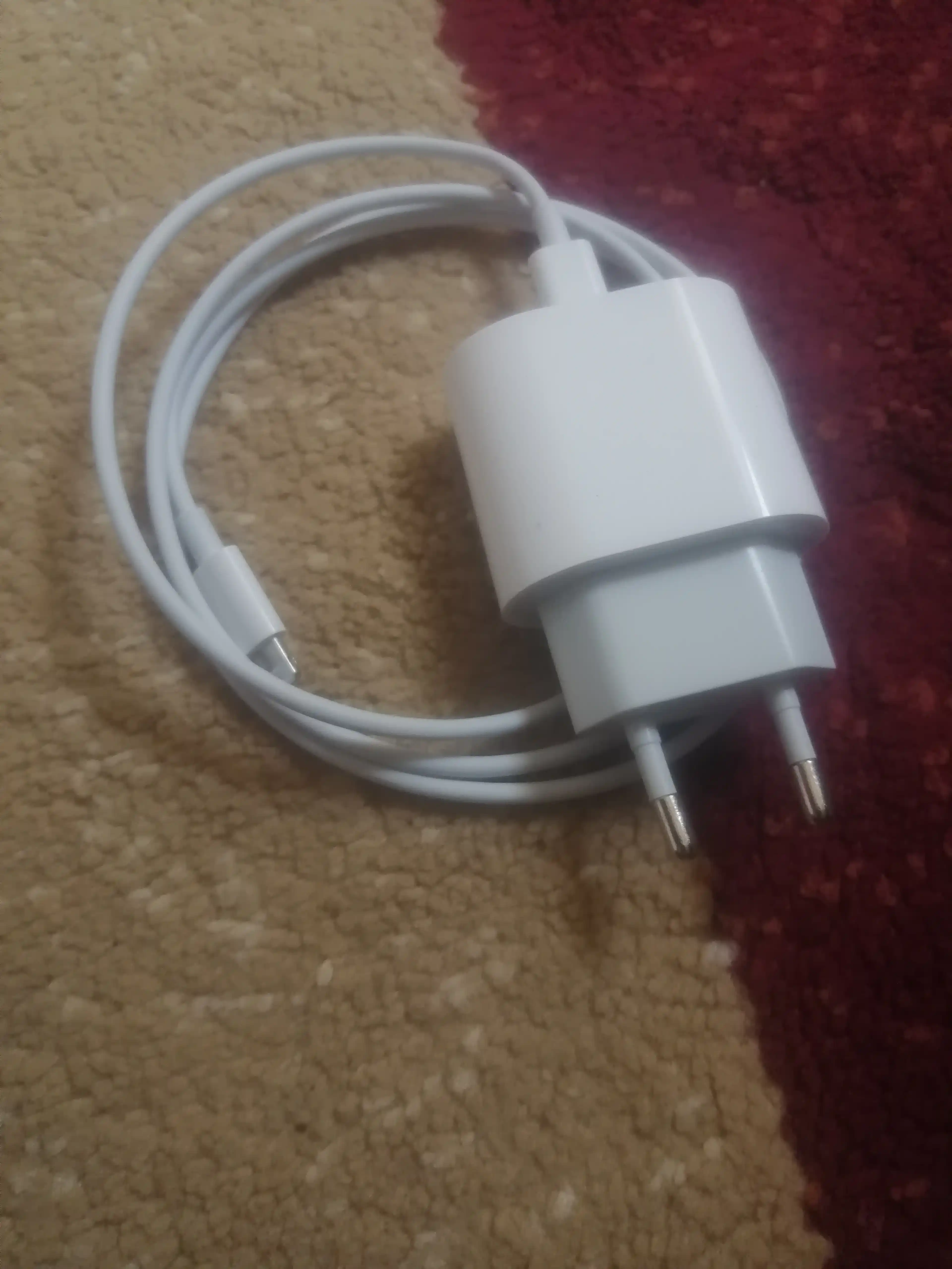 Зарядное устройство для iPhone, быстрая зарядка 20 Вт, с кабелем Type-C — Lightning