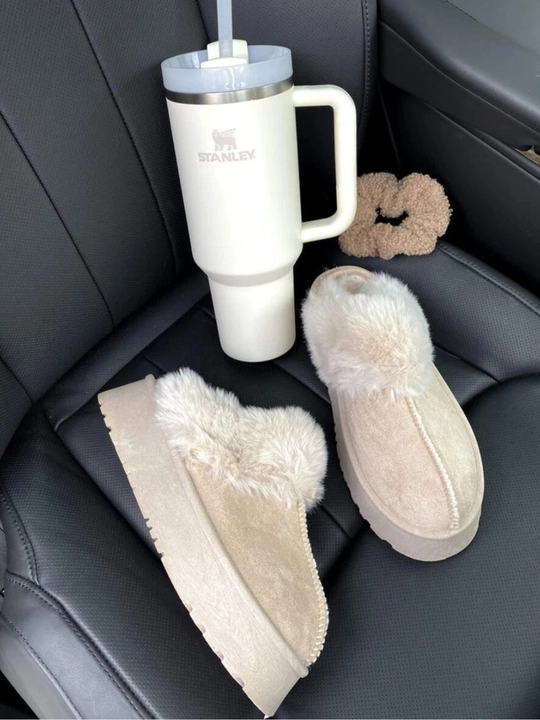Ayollar uchun qishki UGG etiklar, ichi issiq, yumshoq, platformali uggi etik va tapochka