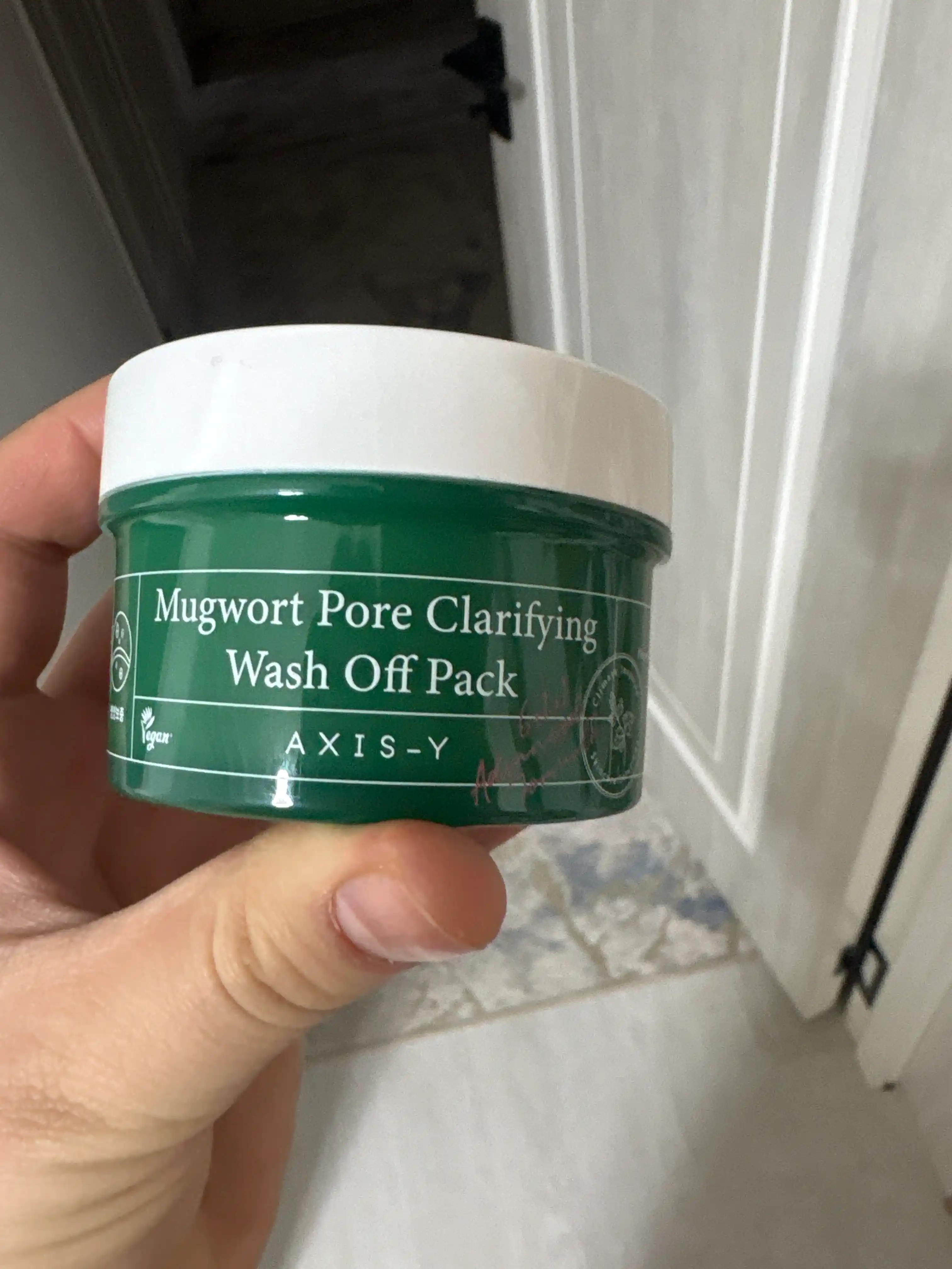 Очищающая глиняная маска с полынью AXIS-Y Mugwort Pore Clarifying Wash Off Pack, 100 мл
