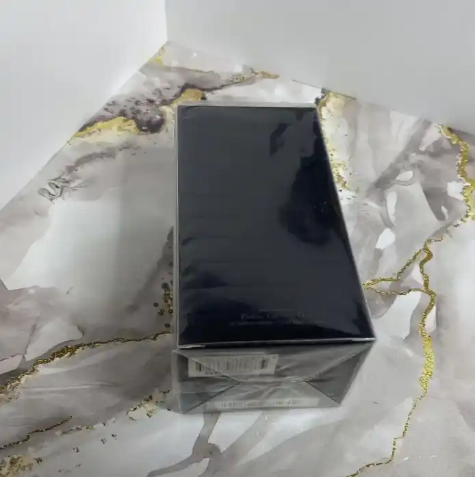 Erkaklar parfyumlangan suvi Dior Sauvage, 100 ml, to‘yingan hid