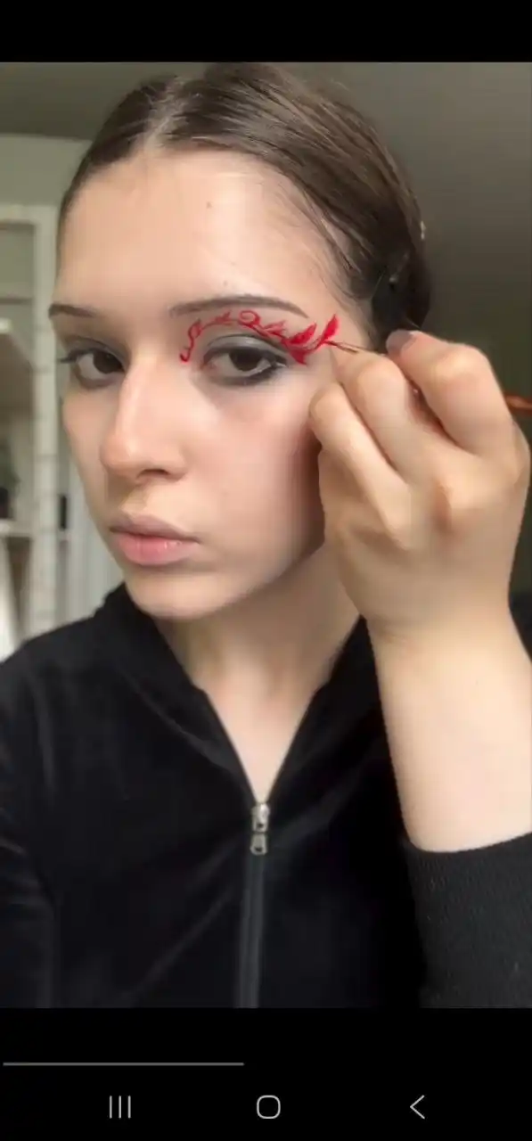 Shaybada professional yuz bo'yash