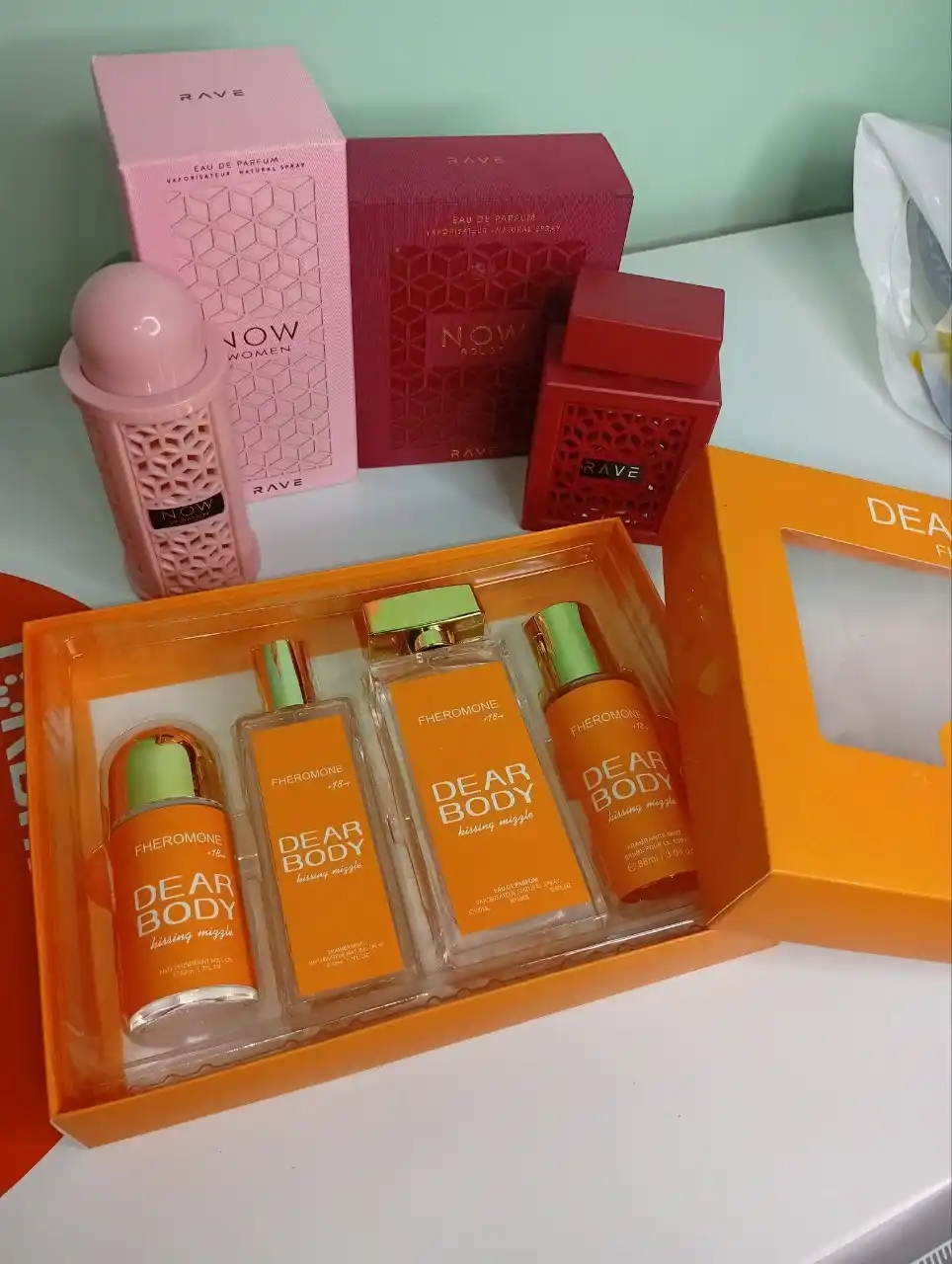 Lattafa’dan "Rave Now" - ayollar va qizlar uchun ajoyib atir, 100 ml: yuqori sifatli