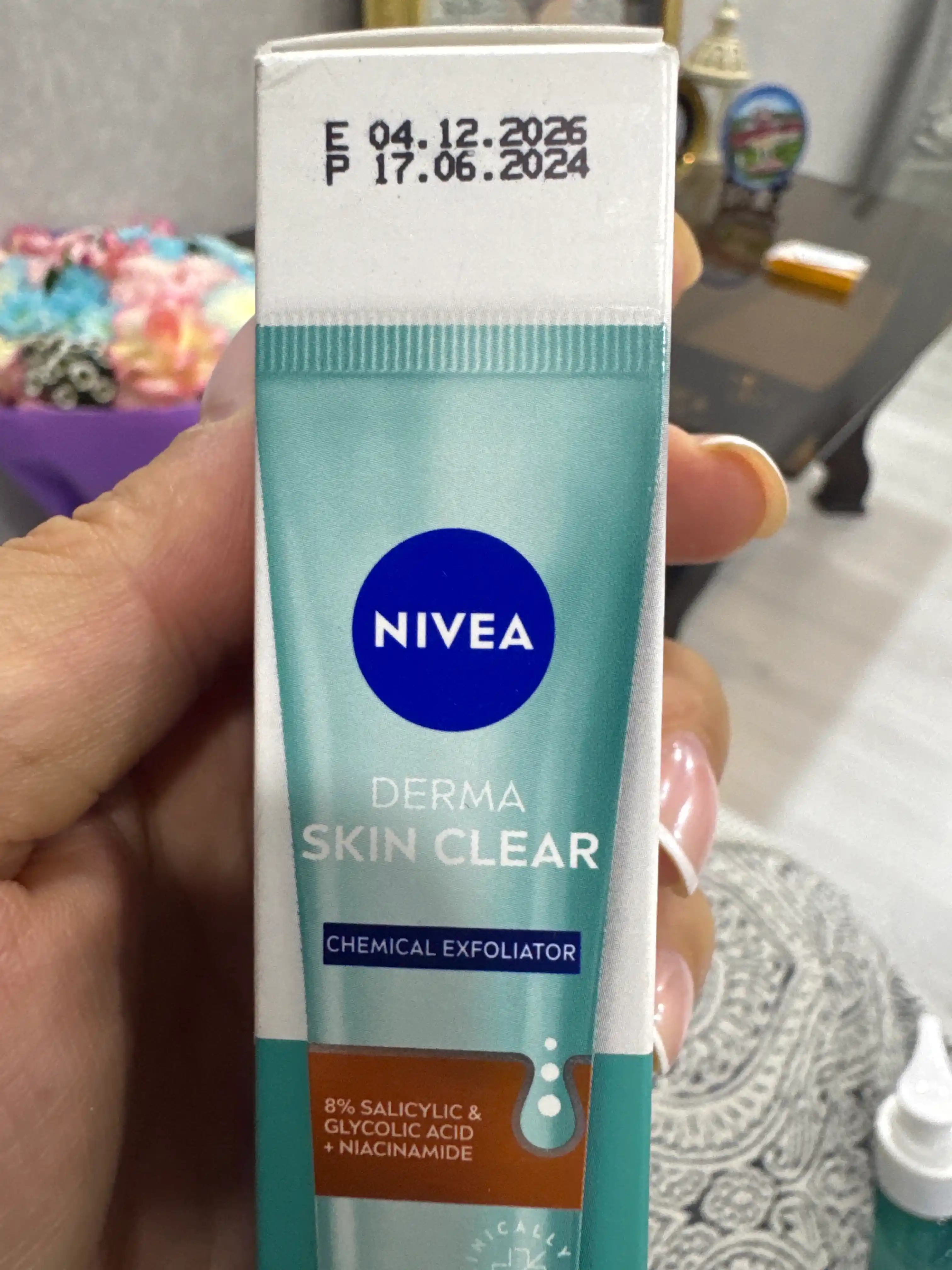 Химический пилинг Nivea для отшелущивания кожи "Derma skin clear" 40мл