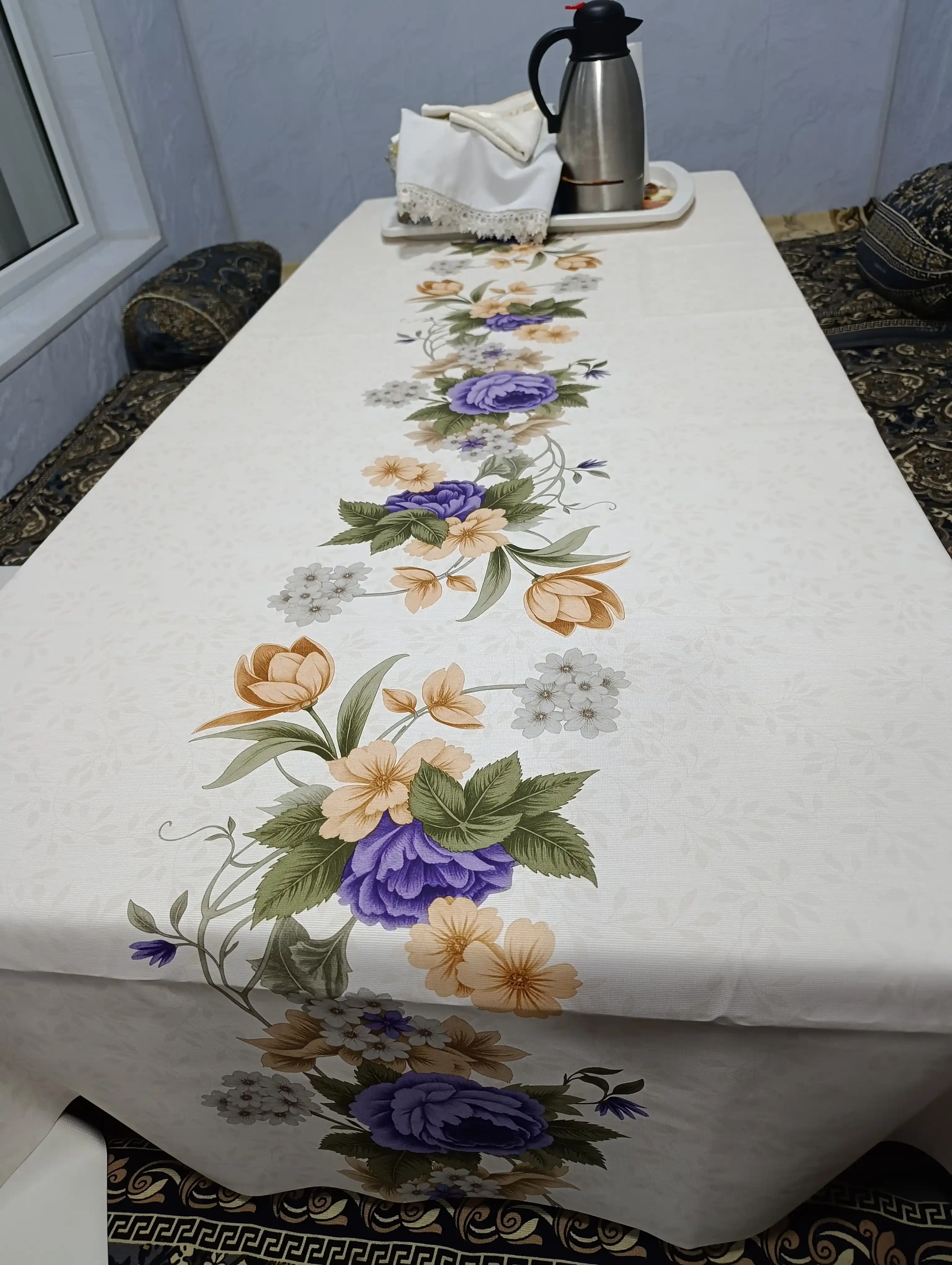 Клеёнка на стол для кухни и гостиной, цветочная, гладкая, моющаяся, прочная, не трескается