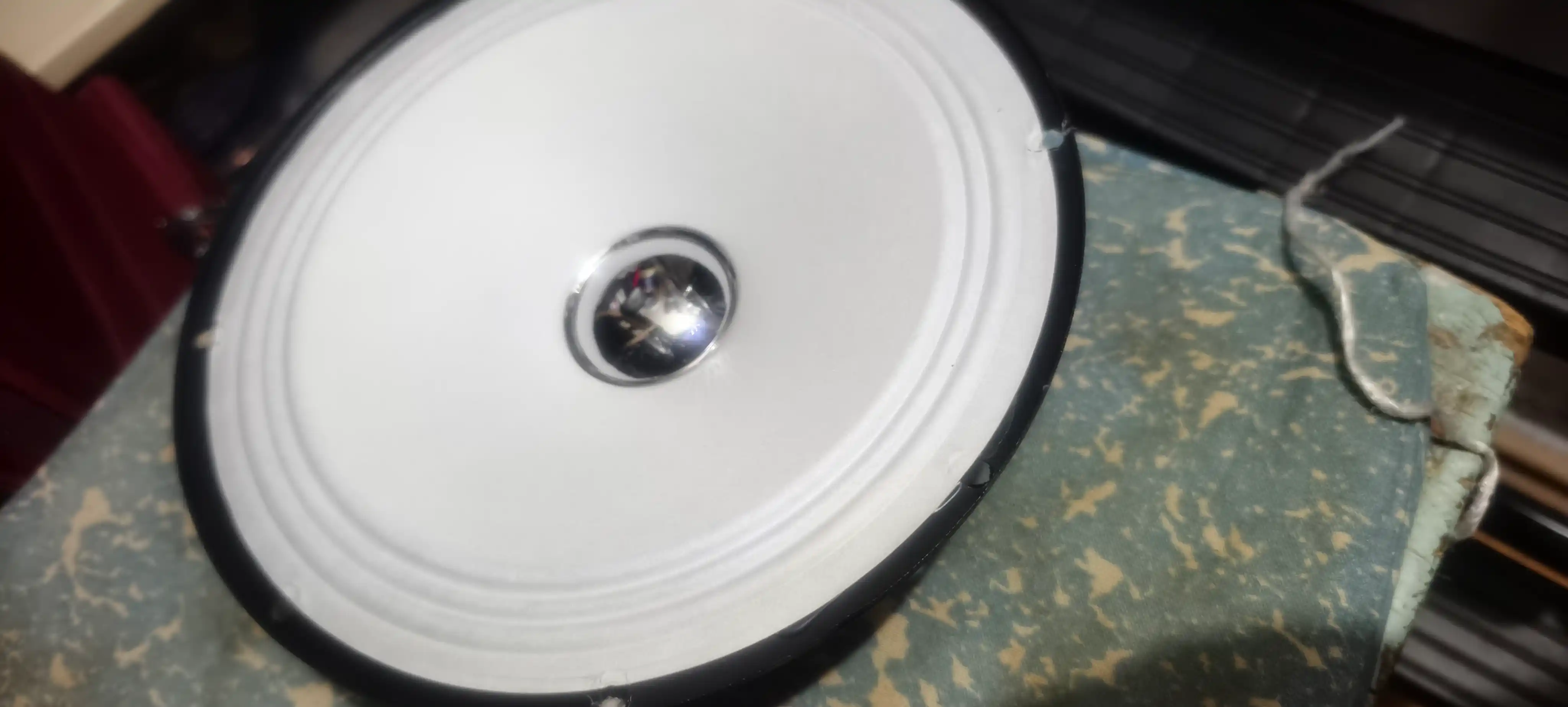 Katta Bluetooth simsiz karnay, karaoke, RGB yoritish, mikrofon va pult bilan