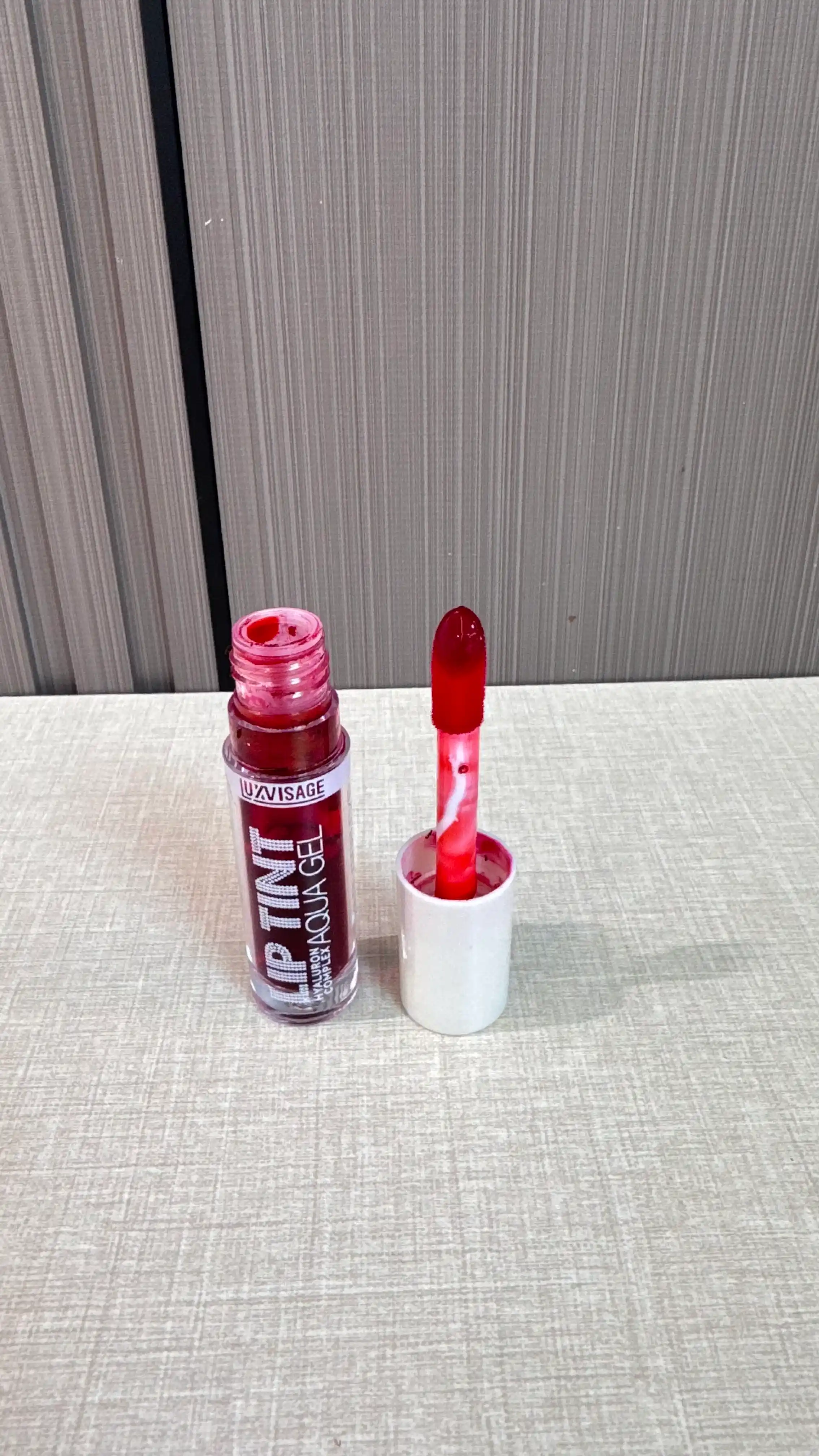 Тинт-аквагель для губ, придающий губам тонус Lip Tint Aqua Gel