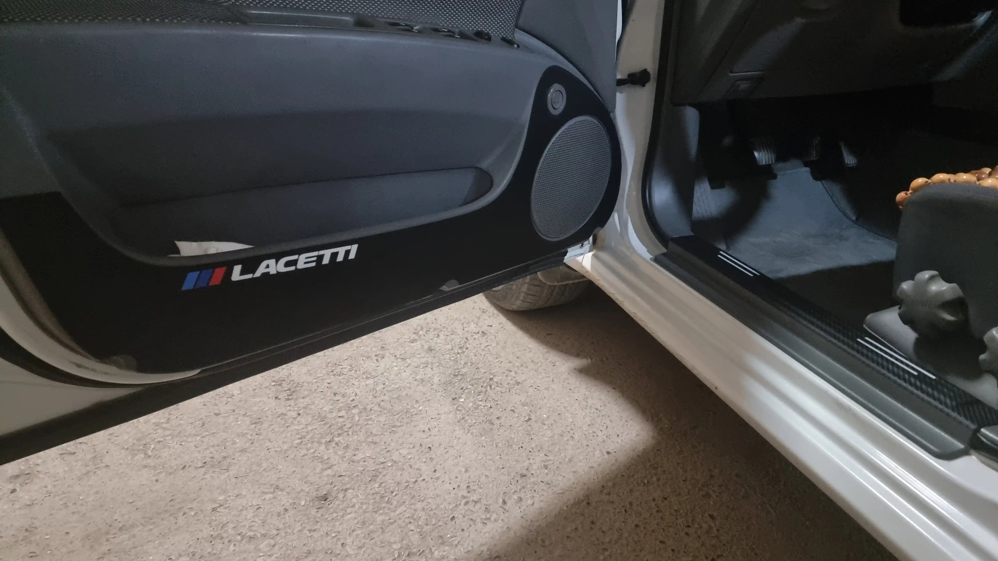 Защитные накладки на двери для автомобилей Chevrolet (4 штуки)