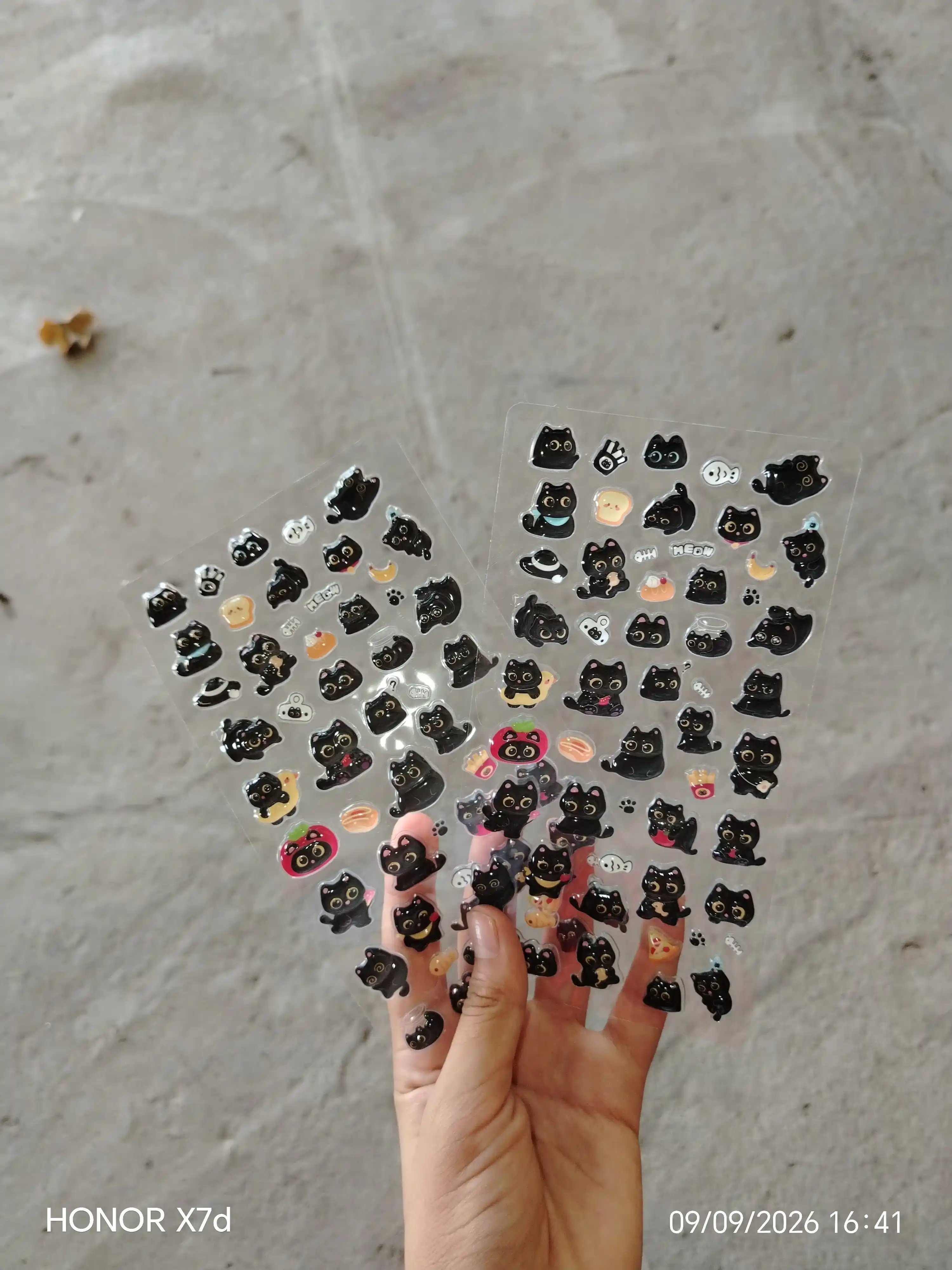 Estetik stikerlar, 3D stikerlar, stikerlar, Pinterest stikerlari, telefon stikerlari
