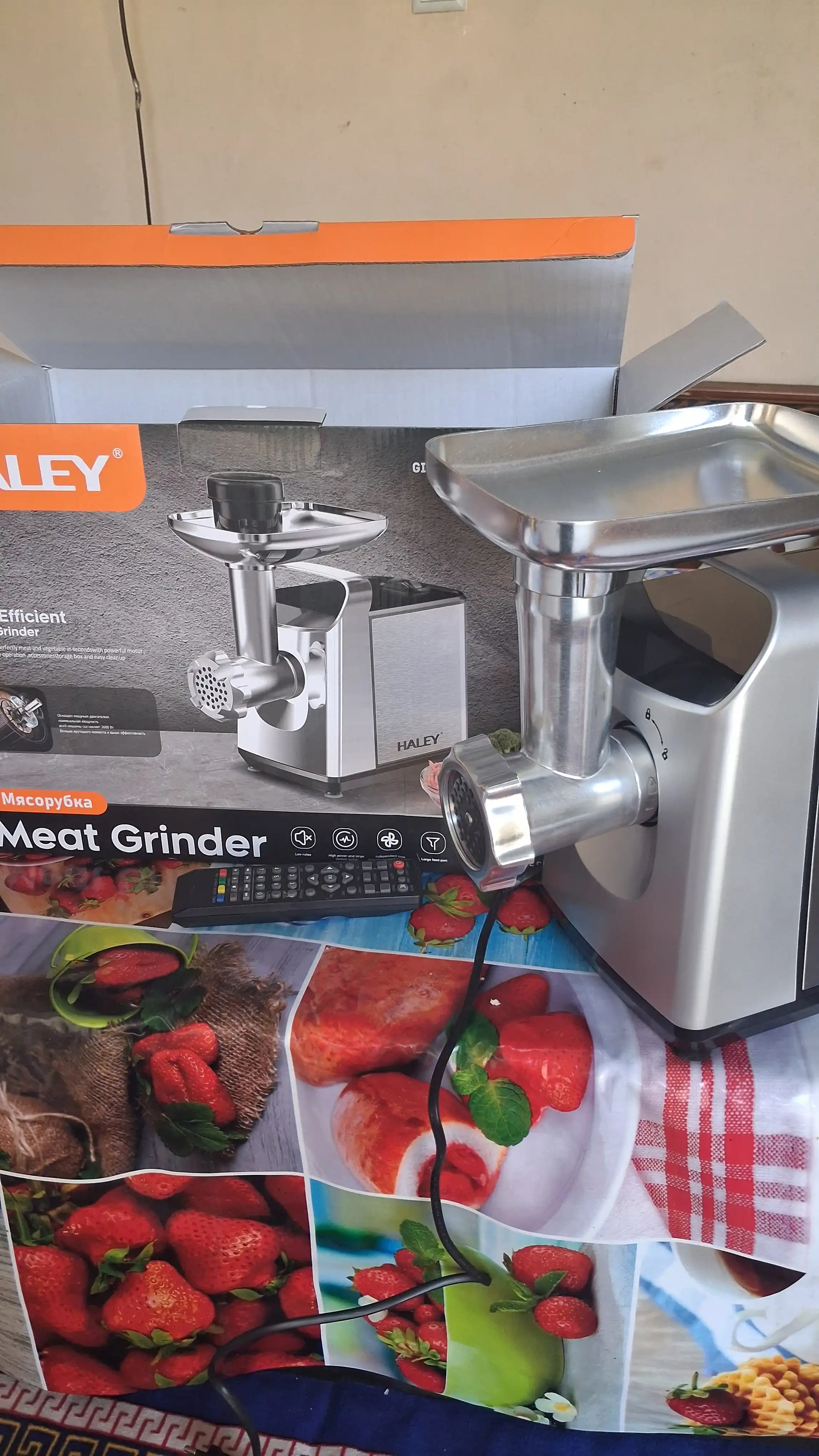 Elektr go‘shtqiymalagichi HALEY HY-1641, 2600 Vt, zanglamaydigan po‘latdan