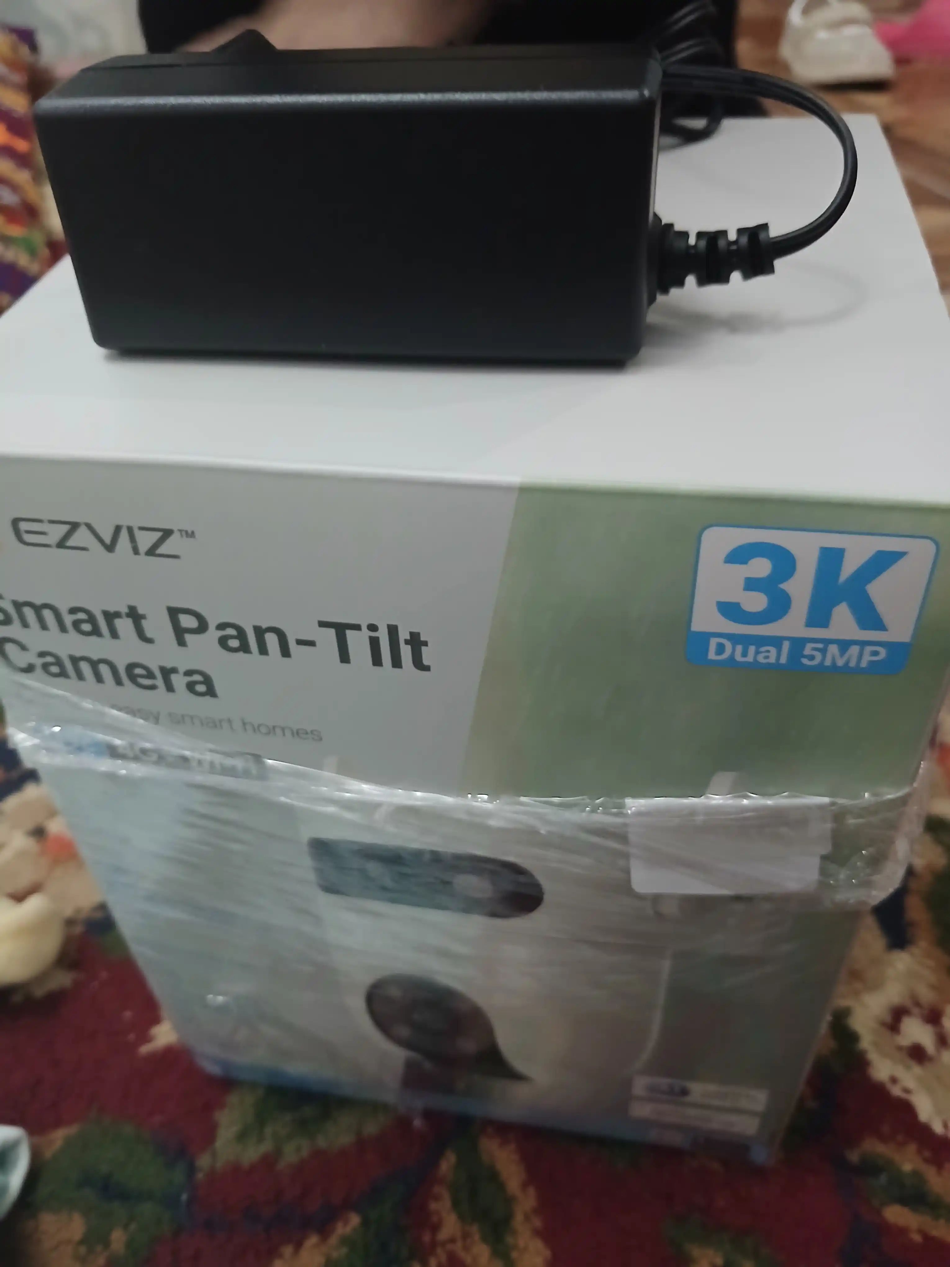 Ezviz kamera H9C 3k, 5+5, 4G va Wi-Fi qo"llap quvatlaydi, ikkala linza 5 Mp, rangli tasvir