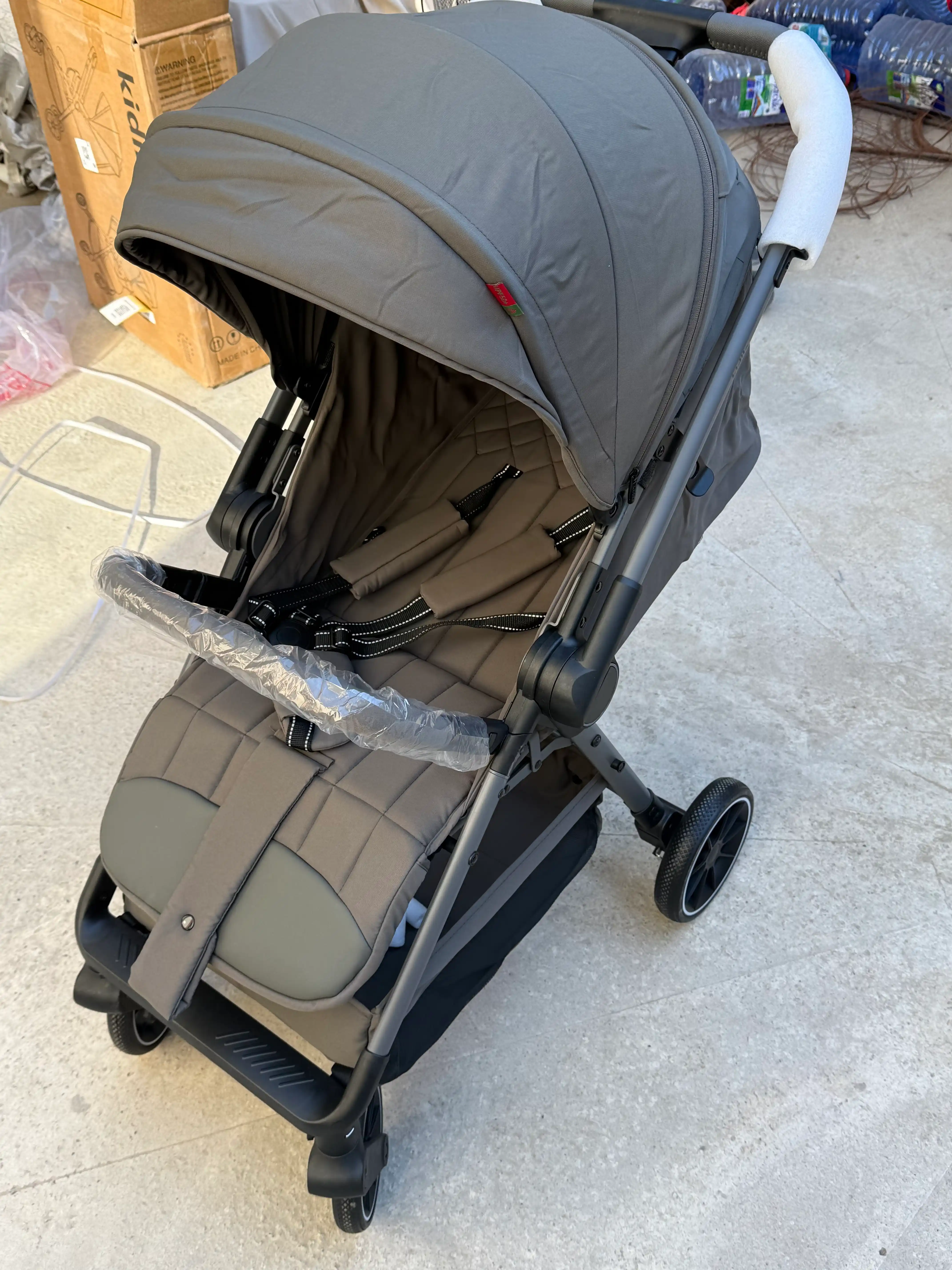 Детская коляска Kidilo M9/M9F