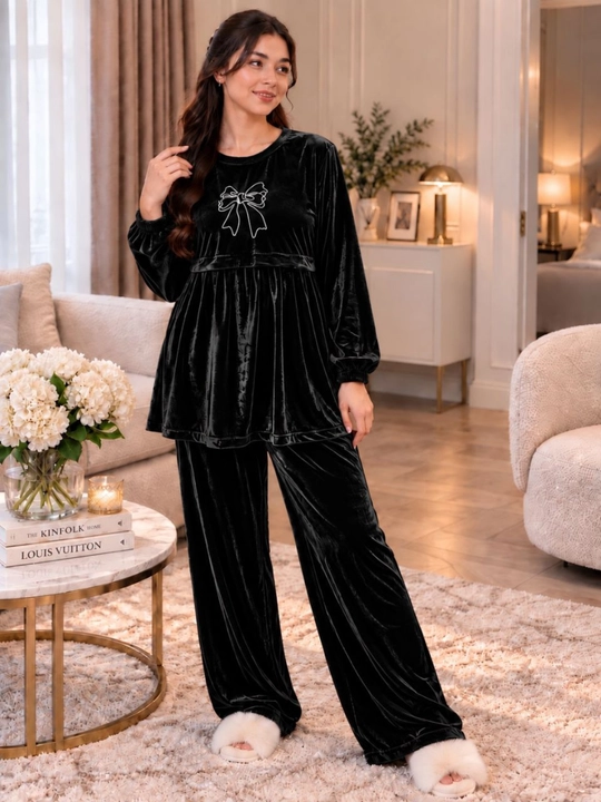 Ayollar uchun velur kostyum-dvoyka, yumshoq uy kostyumi, oversize 46–52