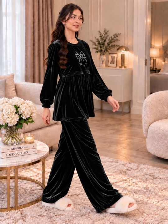 Ayollar uchun velur kostyum-dvoyka, yumshoq uy kostyumi, oversize 46–52