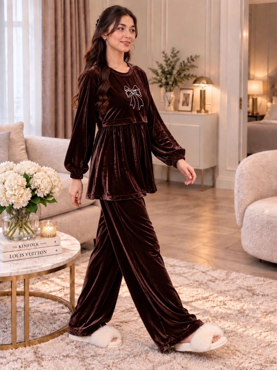 Ayollar uchun velur kostyum-dvoyka, yumshoq uy kostyumi, oversize 46–52