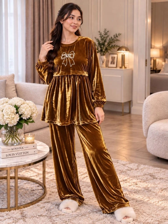 Ayollar uchun velur kostyum-dvoyka, yumshoq uy kostyumi, oversize 46–52