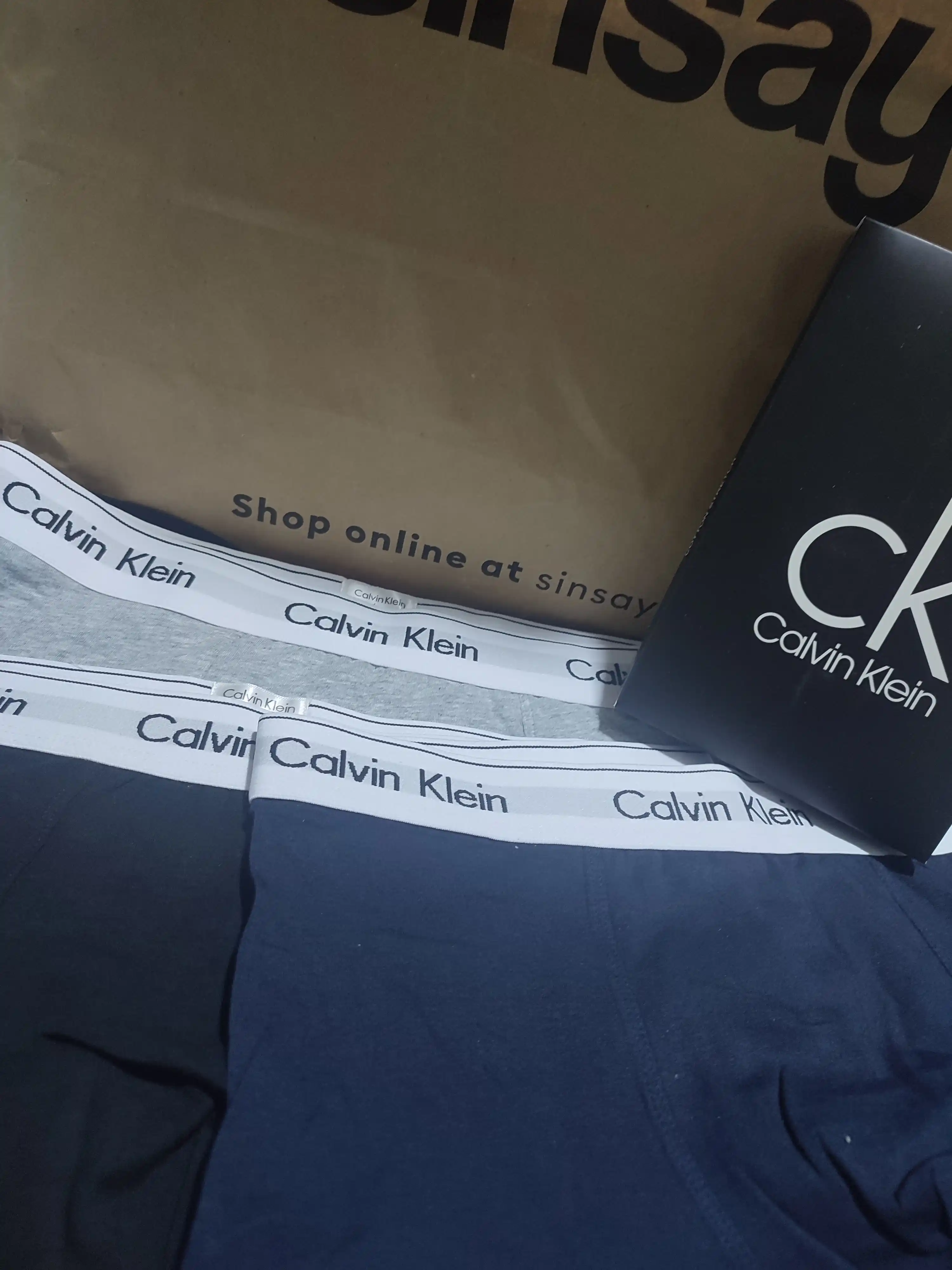 Calvin Klein erkaklar trusiklari, 3 donalik to‘plam bokserlar, sovg‘a qutisida, 93% paxta