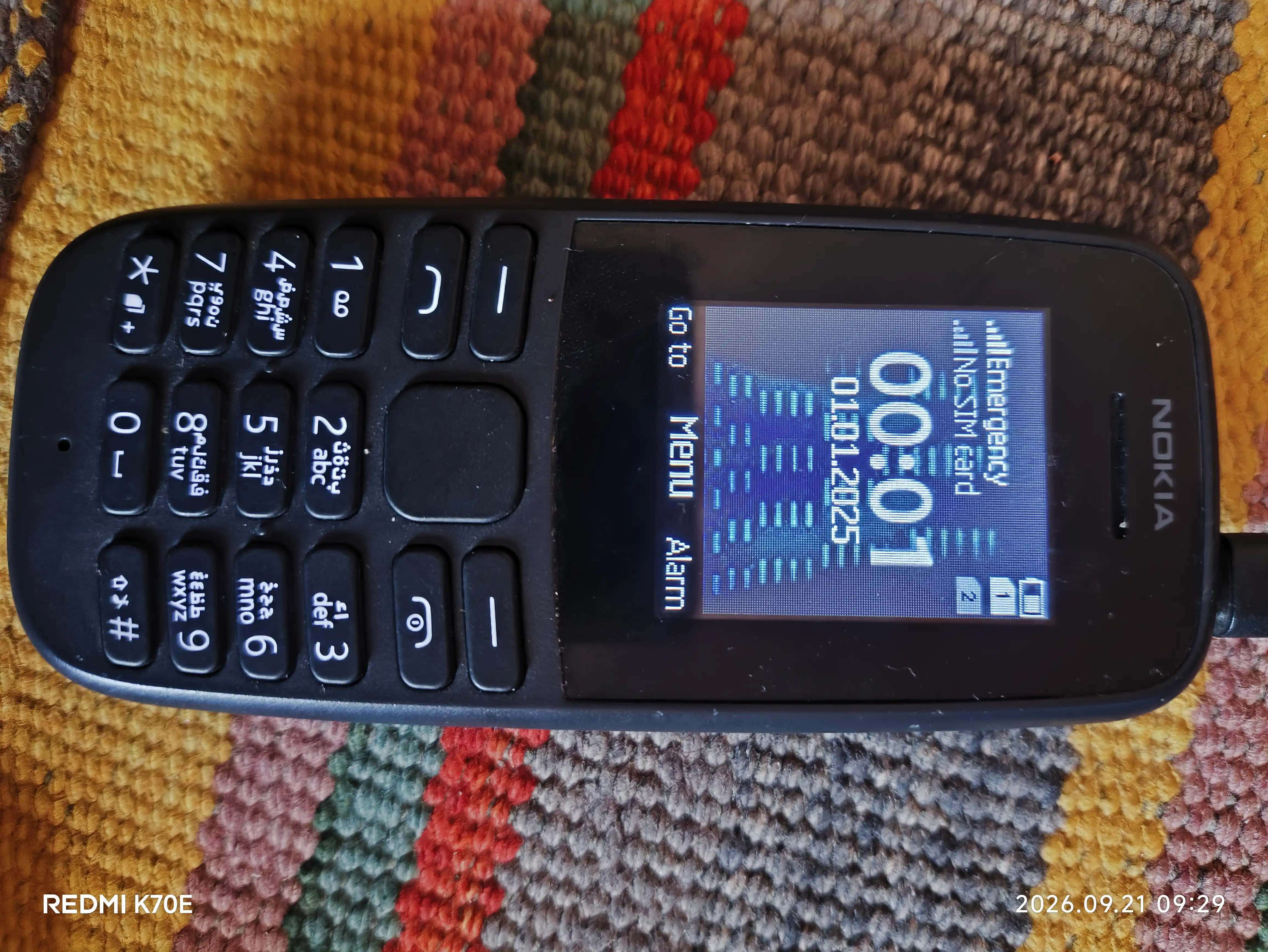 Tugmachali telefon Nokia 105 (2019), 2 ta SIM-karta, ixcham va bardoshli korpus
