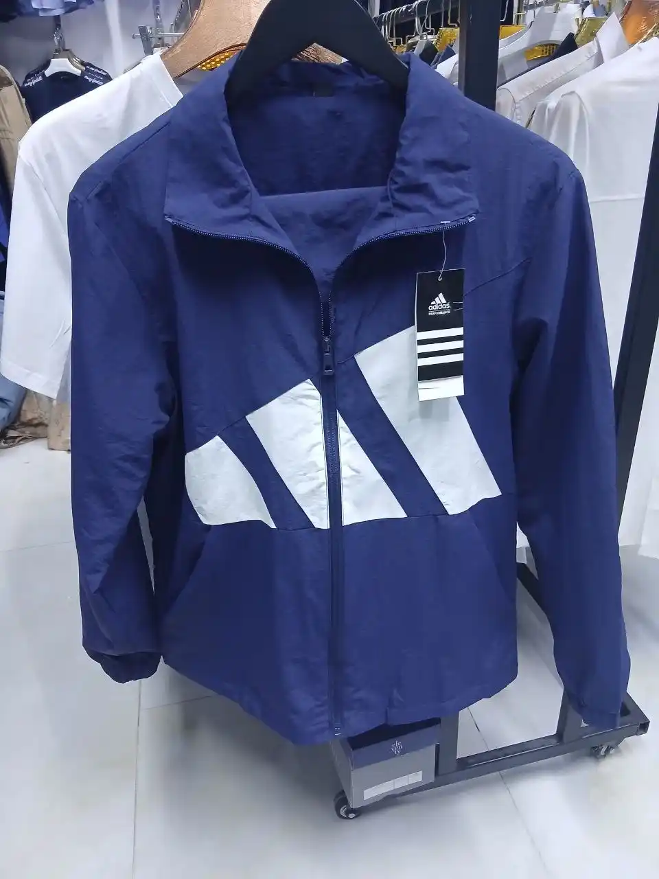 Erkaklar uchun ikki qismli Adidas sport kostyumi (kuz, qish va bahor uchun mos)
