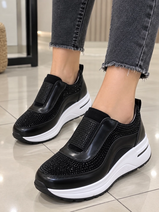 Ayollar krossovkasi, slip-on, qalin platformali, bezakli kundalik oyoq kiyim - 
