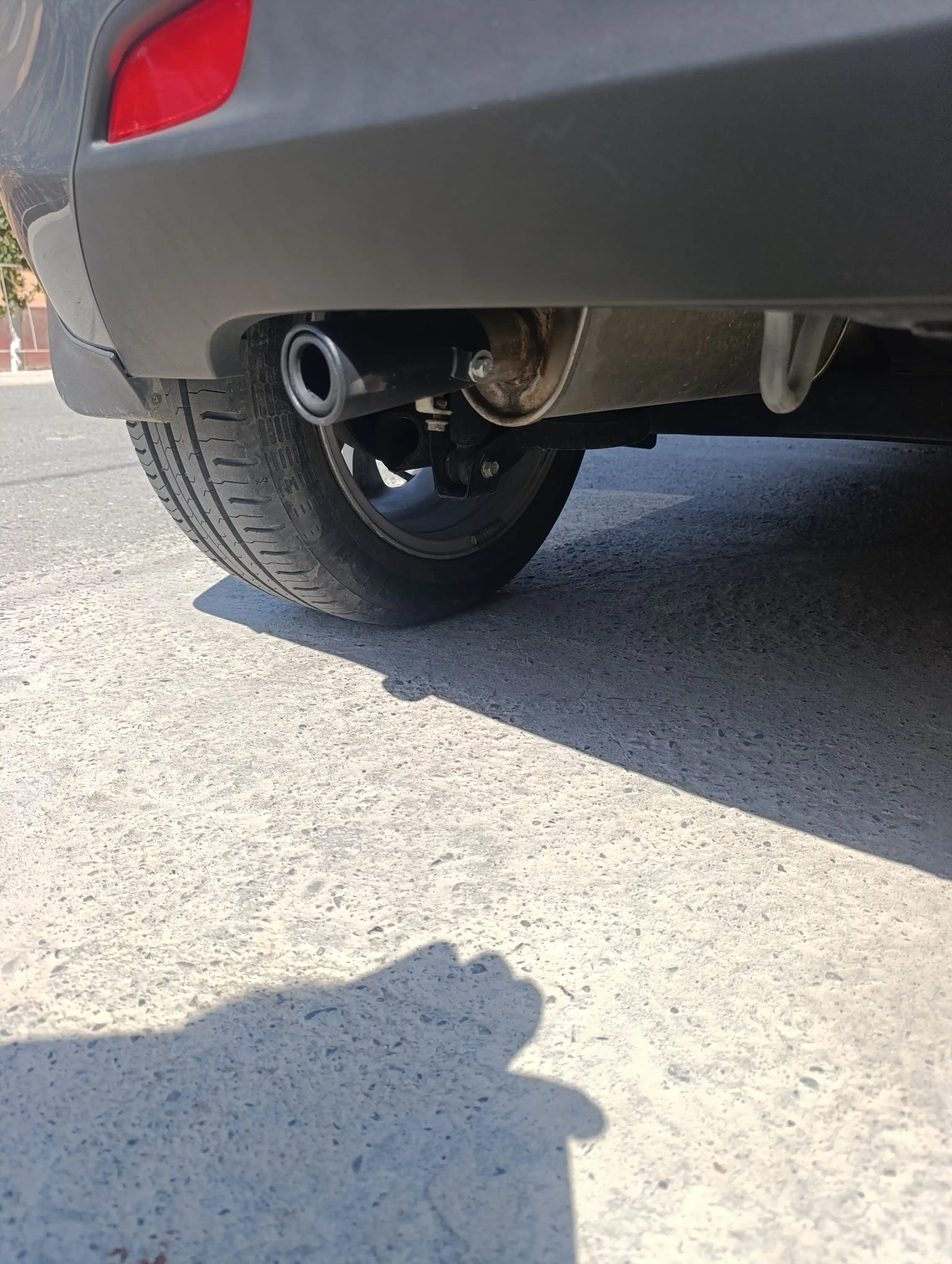 Avtomobil uchun turbo ovoz chiqaruvchi moslama