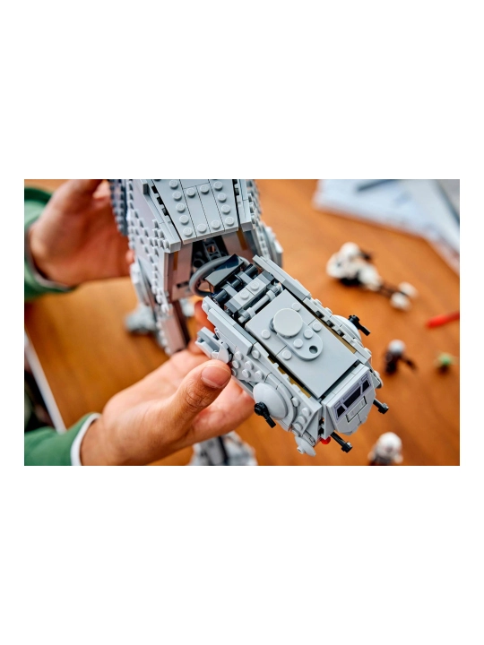 LEGO Star Wars Imperiya qoldig‘i AT-AT va INT-4 konstruktori 75454