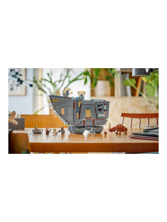 Конструктор LEGO Star Wars Песчаный краулер и Грязерог 75453