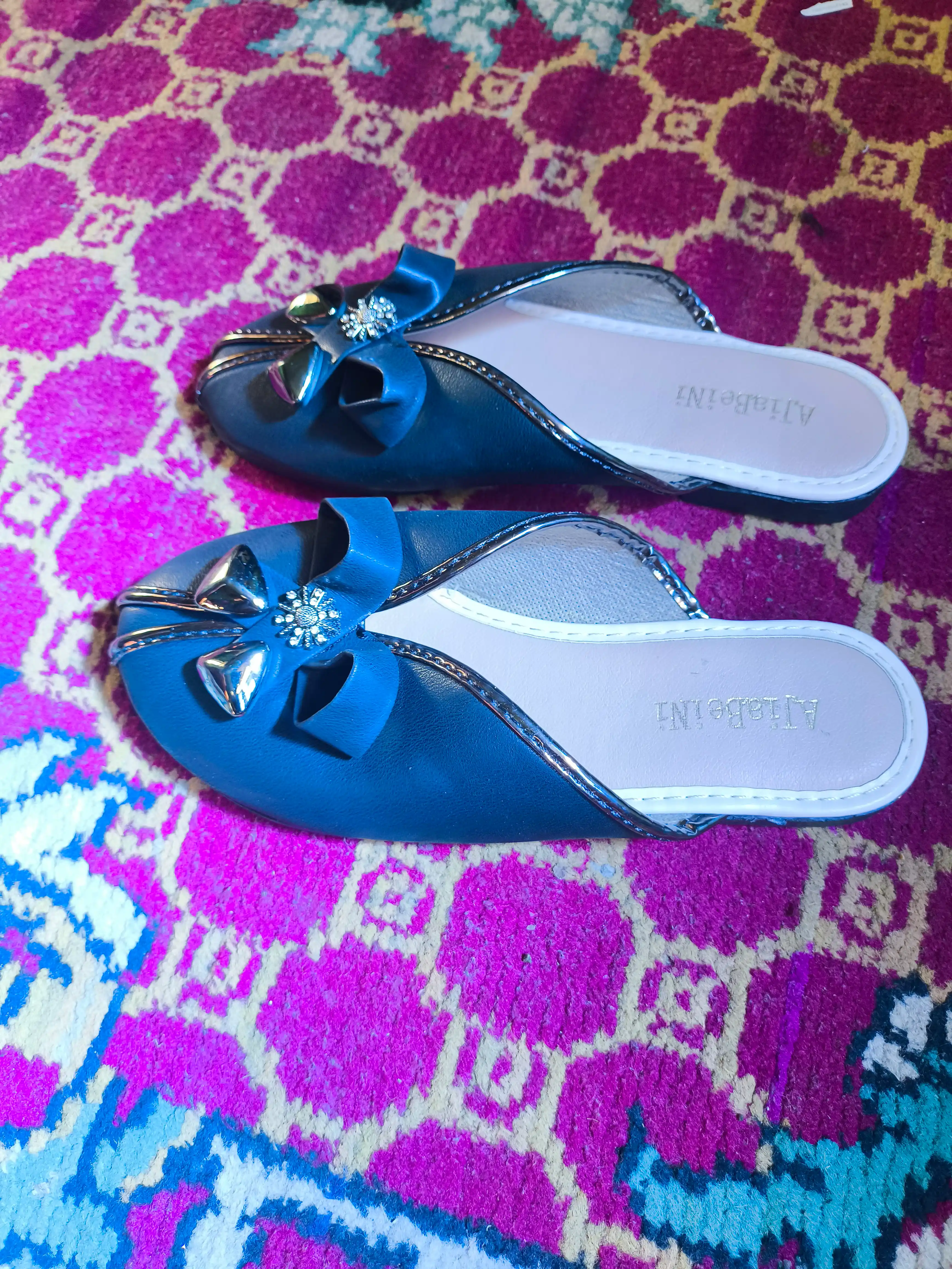 Ayollar Poyabzali tapichka va shippaklari, kuz va bahor fasillari uchun, o'lchamlari 36-40