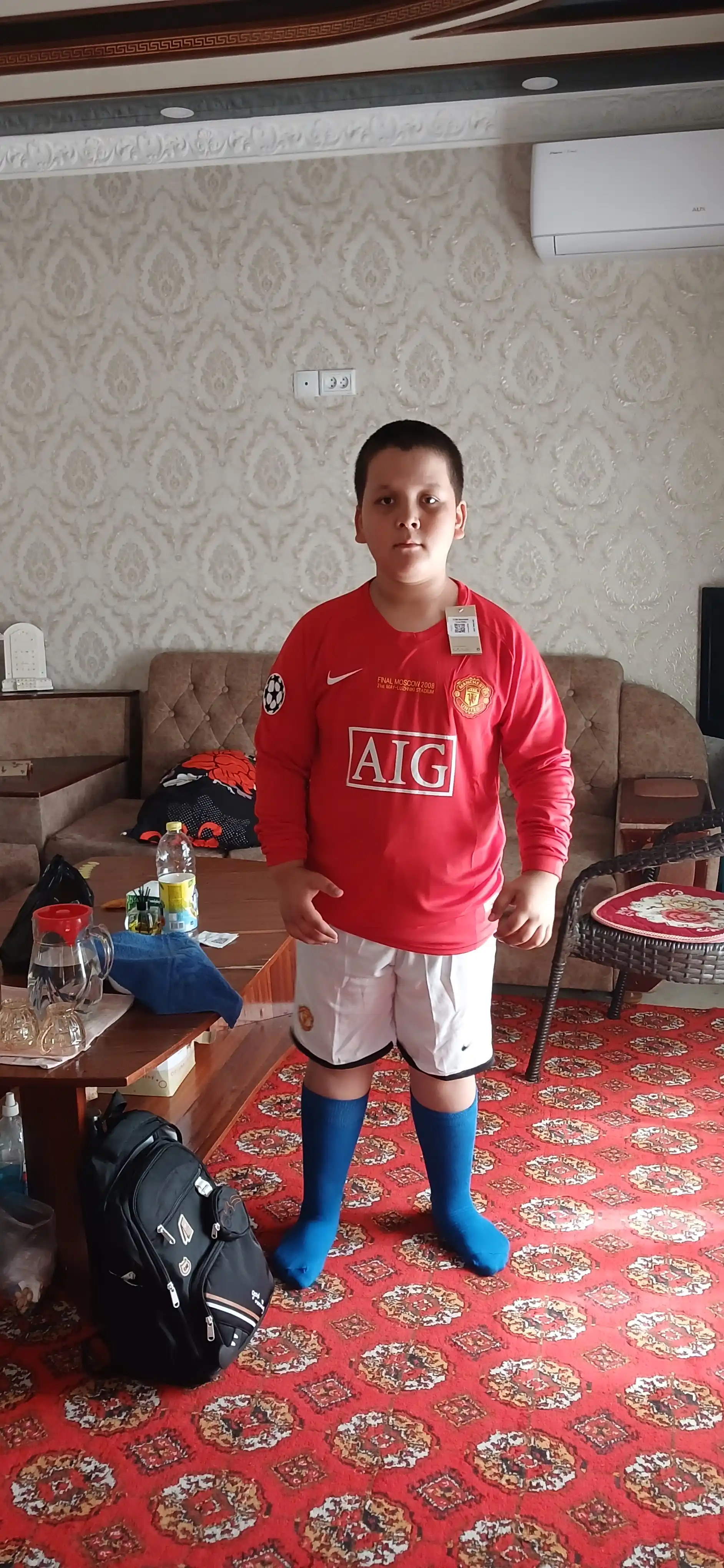 Futbol formasi Retro. Maktab uchun