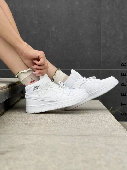 NIKE SB DUNK LOW va AIR JORDAN krossovkalari, 36-45 o‘lchamlarda, yoz va kuz uchun
