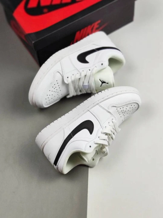 NIKE SB DUNK LOW va AIR JORDAN krossovkalari, 36-45 o‘lchamlarda, yoz va kuz uchun