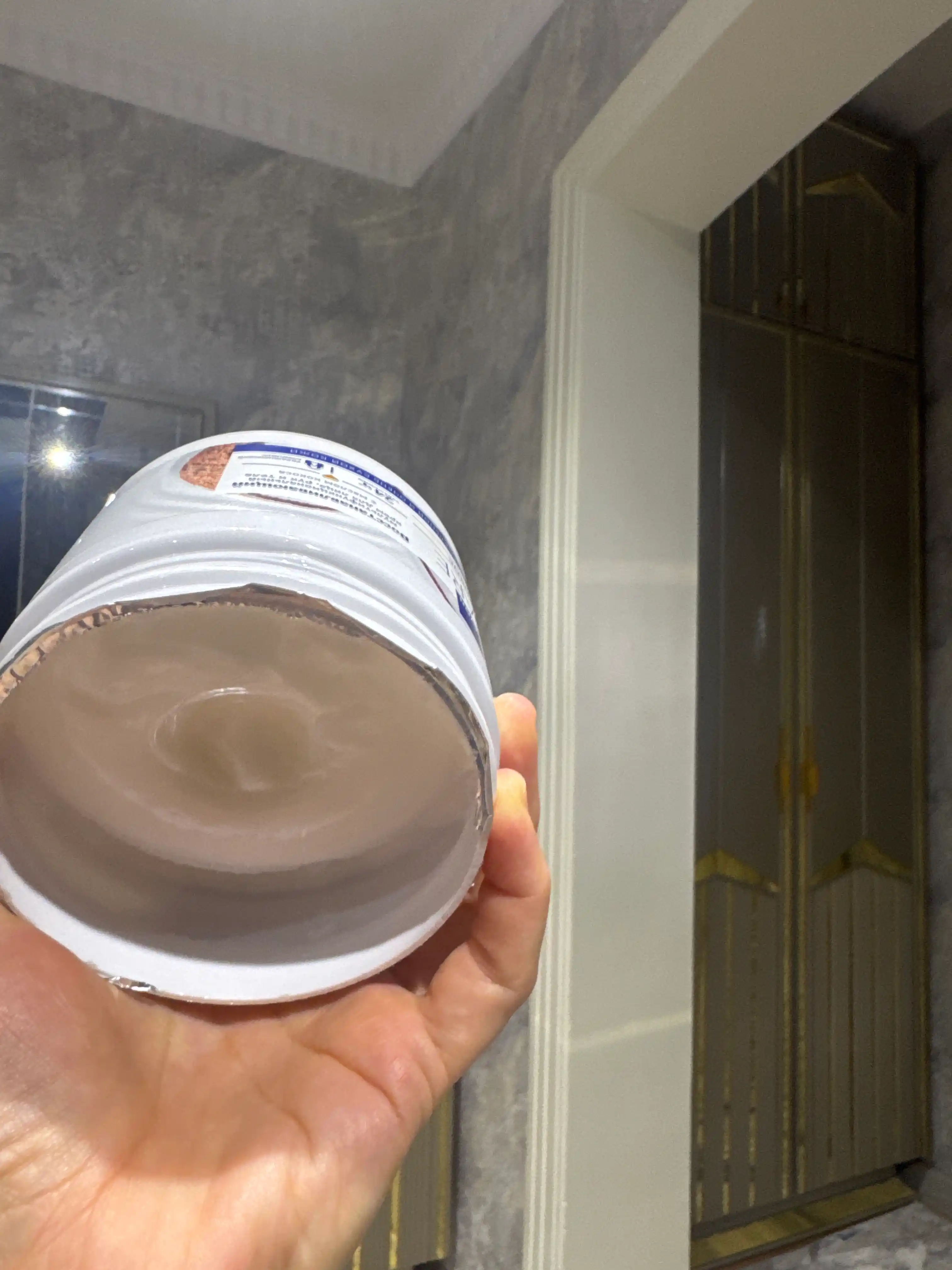 Yuz, qo‘l va tana uchun "Avon" tiklovchi ko‘p funksiyali kremi, kokos moyi bilan, 400 ml