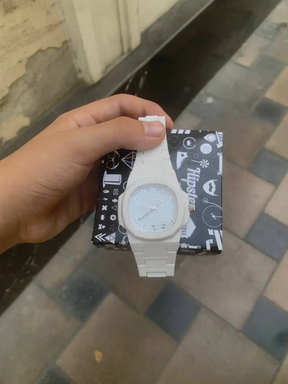 Erkaklar va ayollar qo‘l soatlari, Tiffany Aura soati