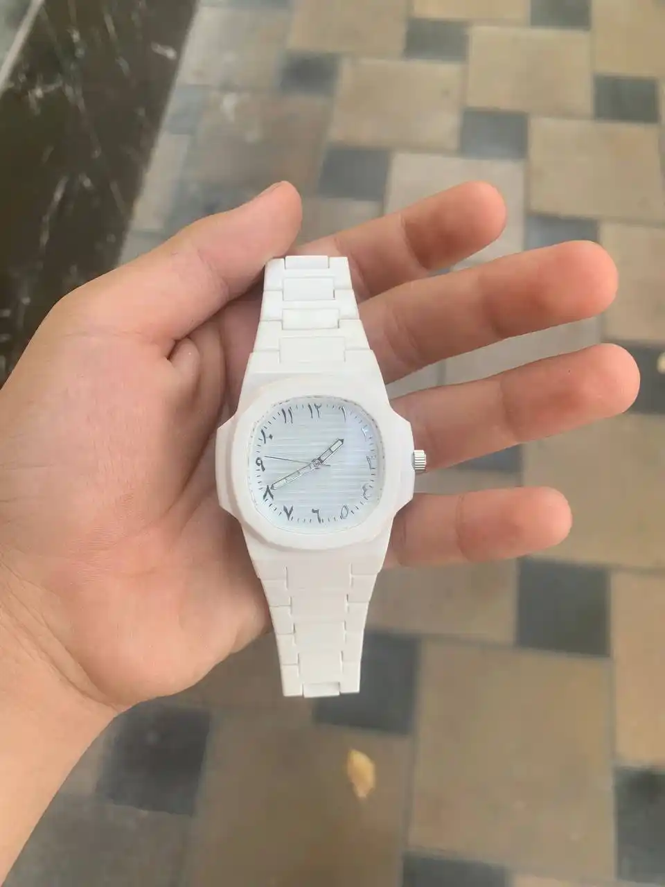 Erkaklar va ayollar qo‘l soatlari, Tiffany Aura soati