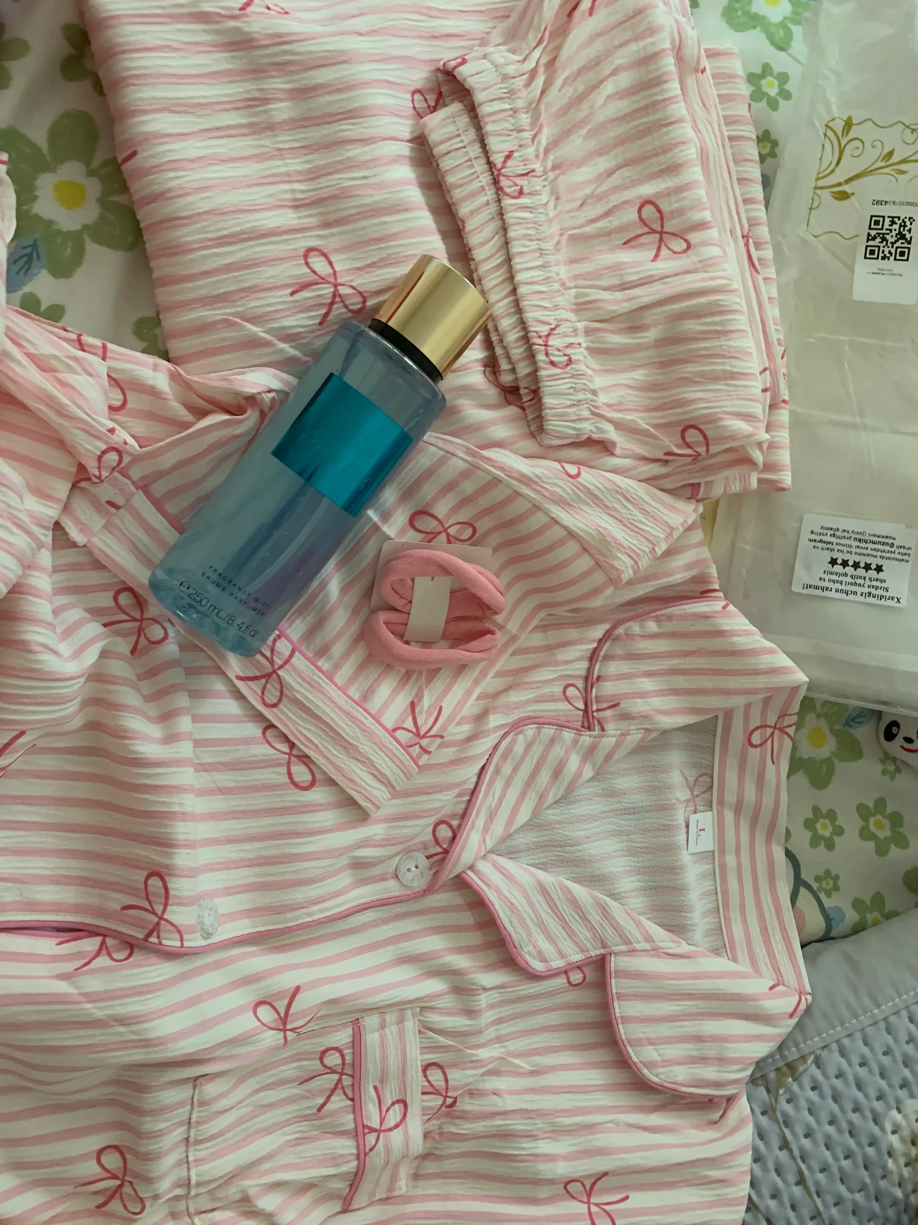 Ayollar uchun 3 ta 1 da pijama, shim va shortilar