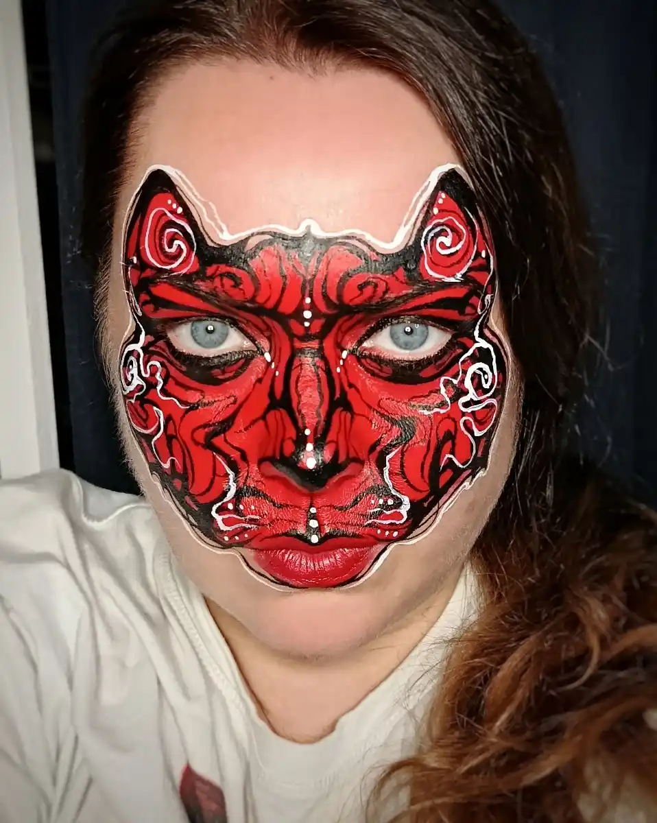 Shaybada professional yuz bo'yash