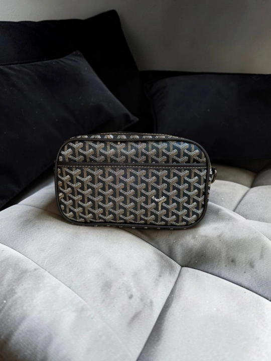 Erkaklar uchun barsetka, GOYARD eko-charmdan, yelkama