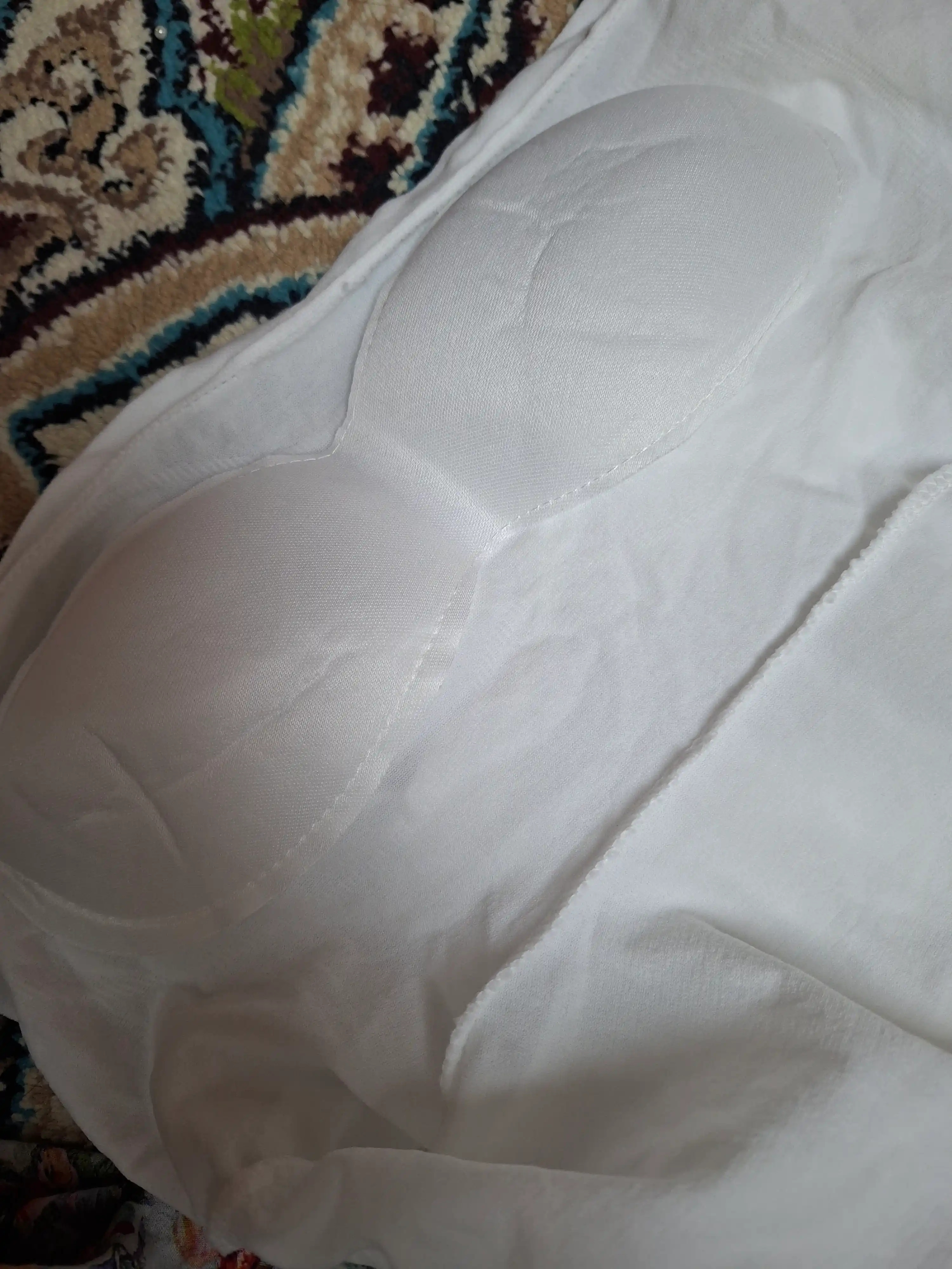 Ayollar uchun mayka top, astariga chashka tikilgan, universal o‘lchami 40-62 kg