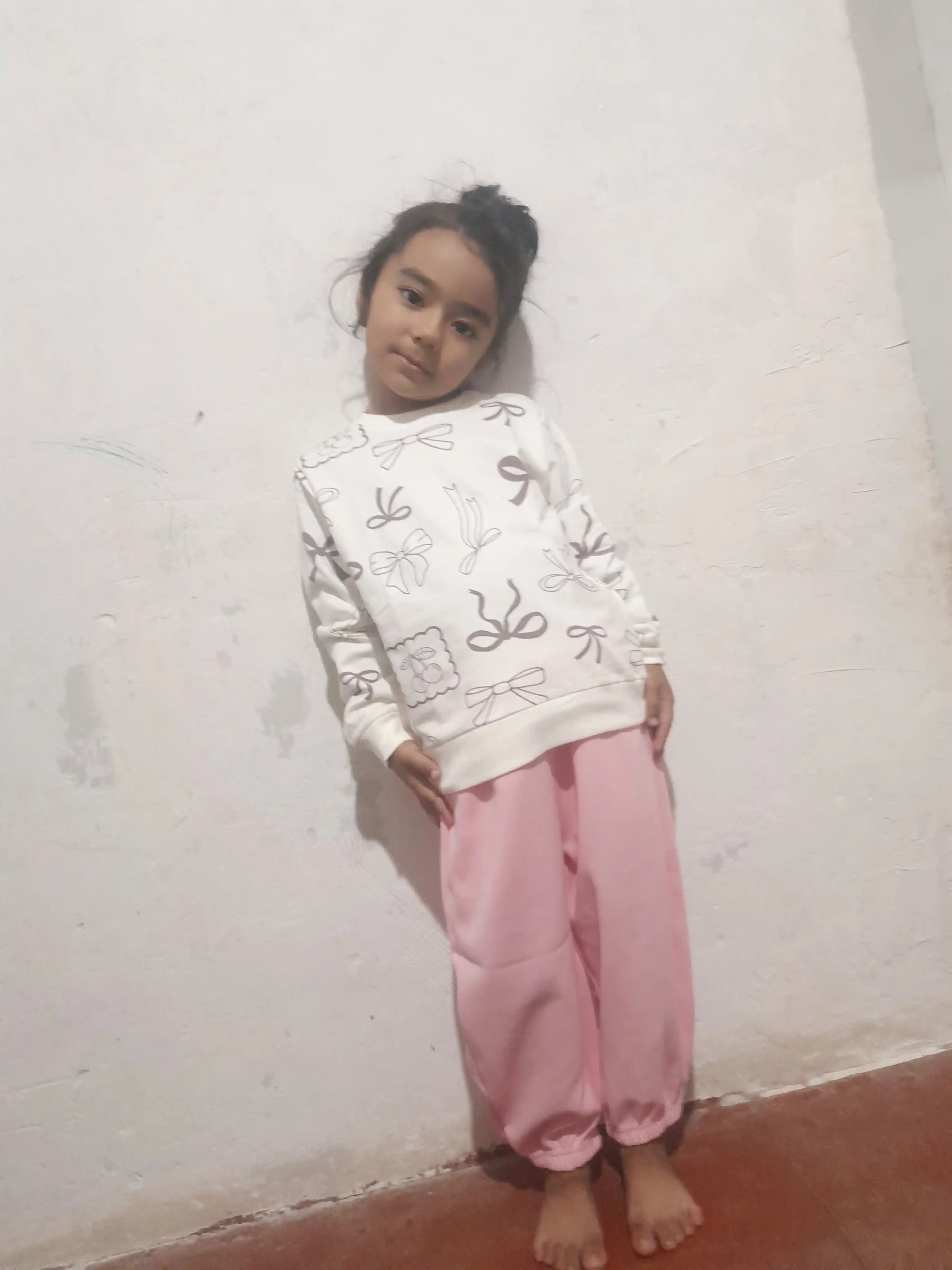 Qiz bolalar uchun svitshot