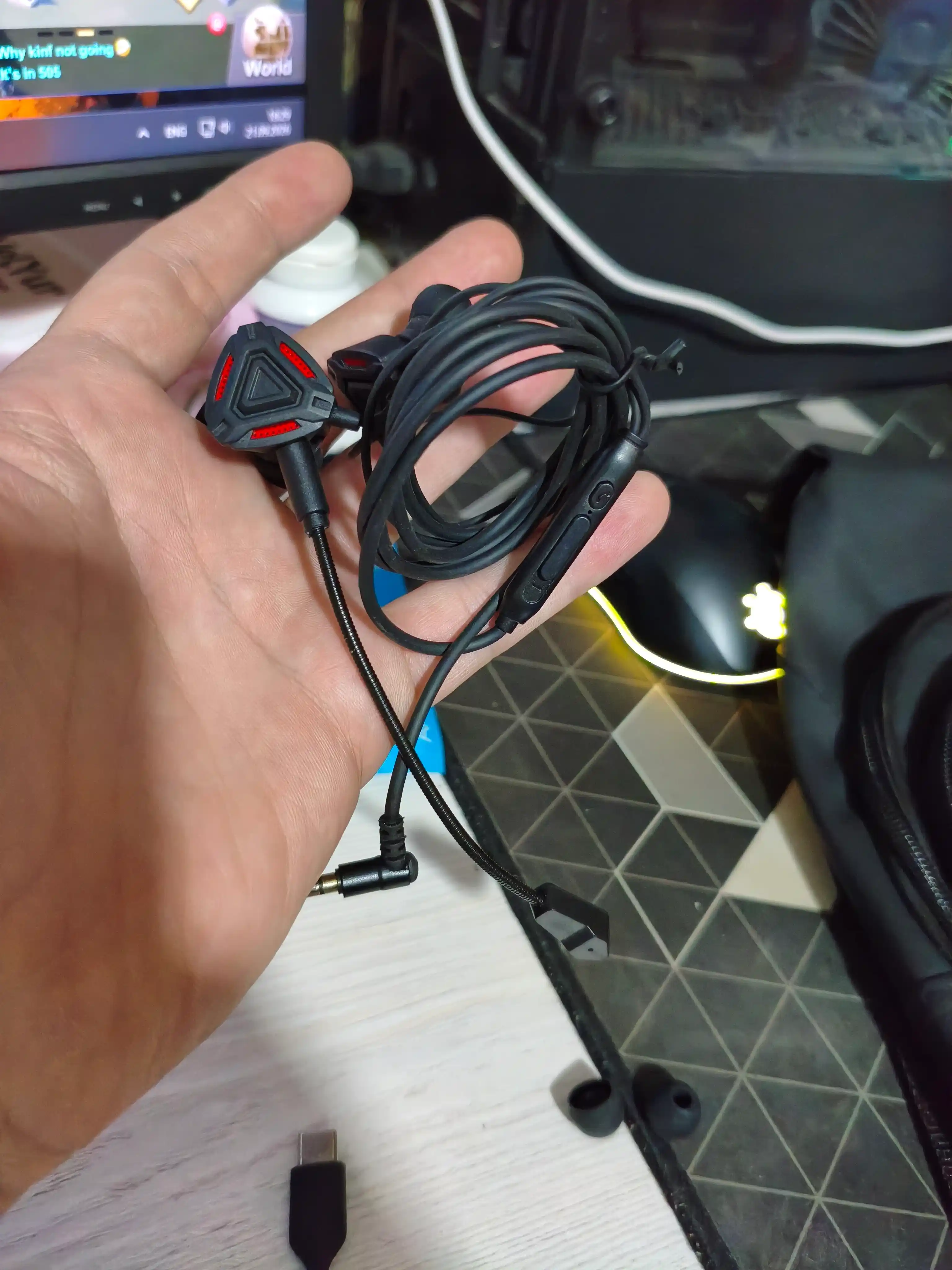 3.5 mm simli geymer quloqchinlari, noutbuk va telefonlar uchun
