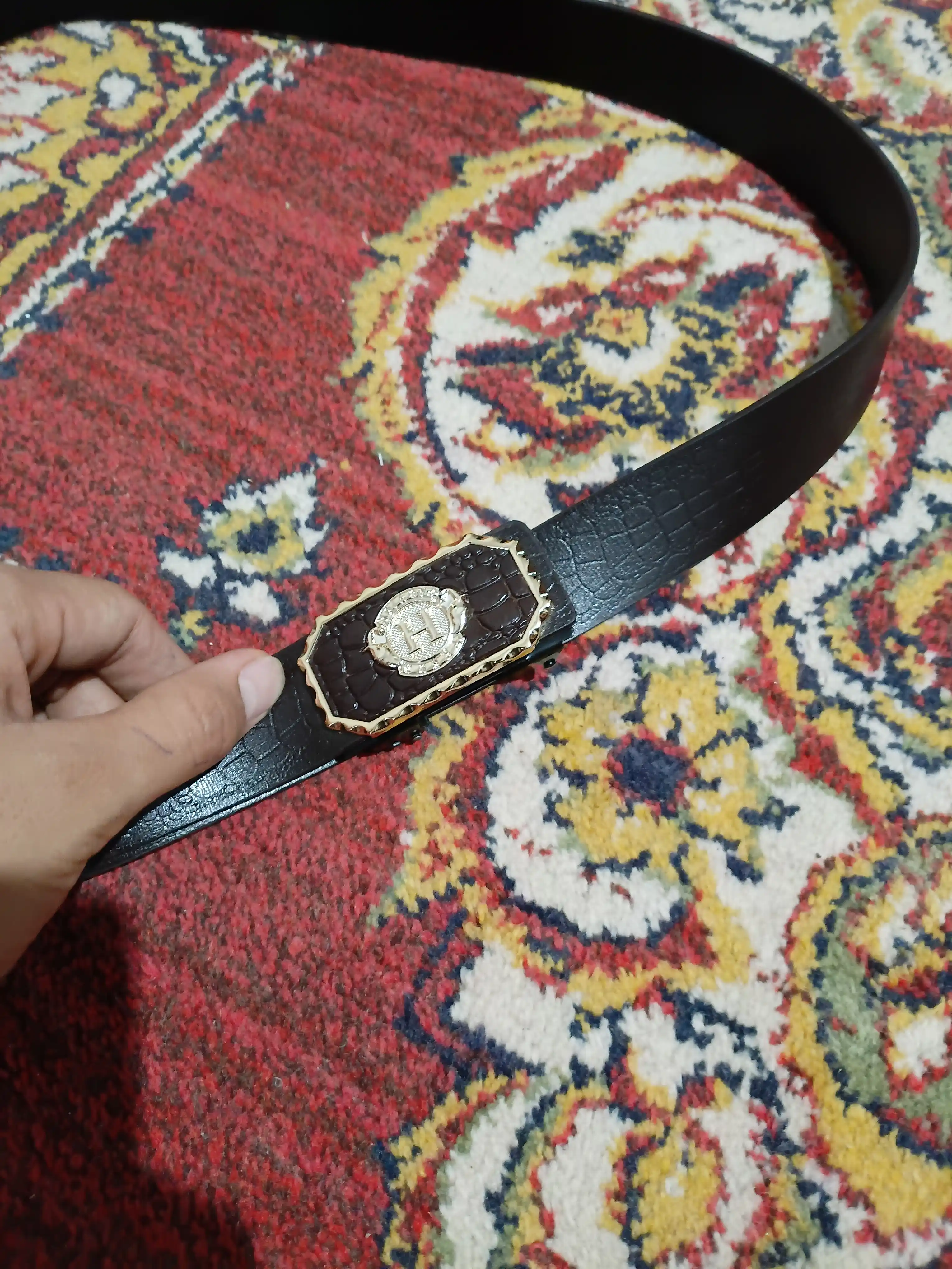Erkaklar kamari, avtomatik to‘qali, eko-charmdan