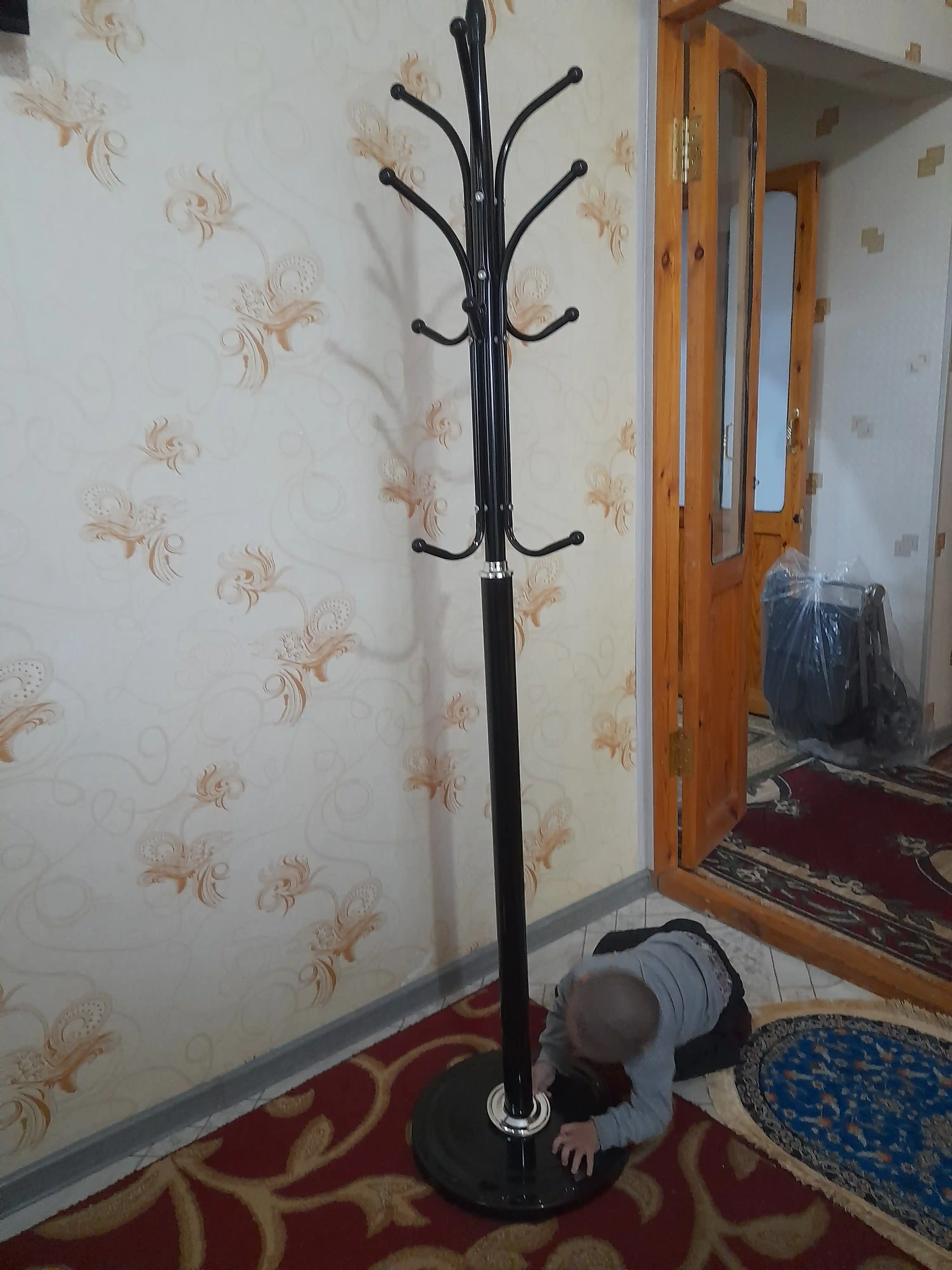 Kiyim ilgichi, polga qo‘yiladigan ilgich,metal veshalkalar, kiyim stoyka,veshelka,veshelki