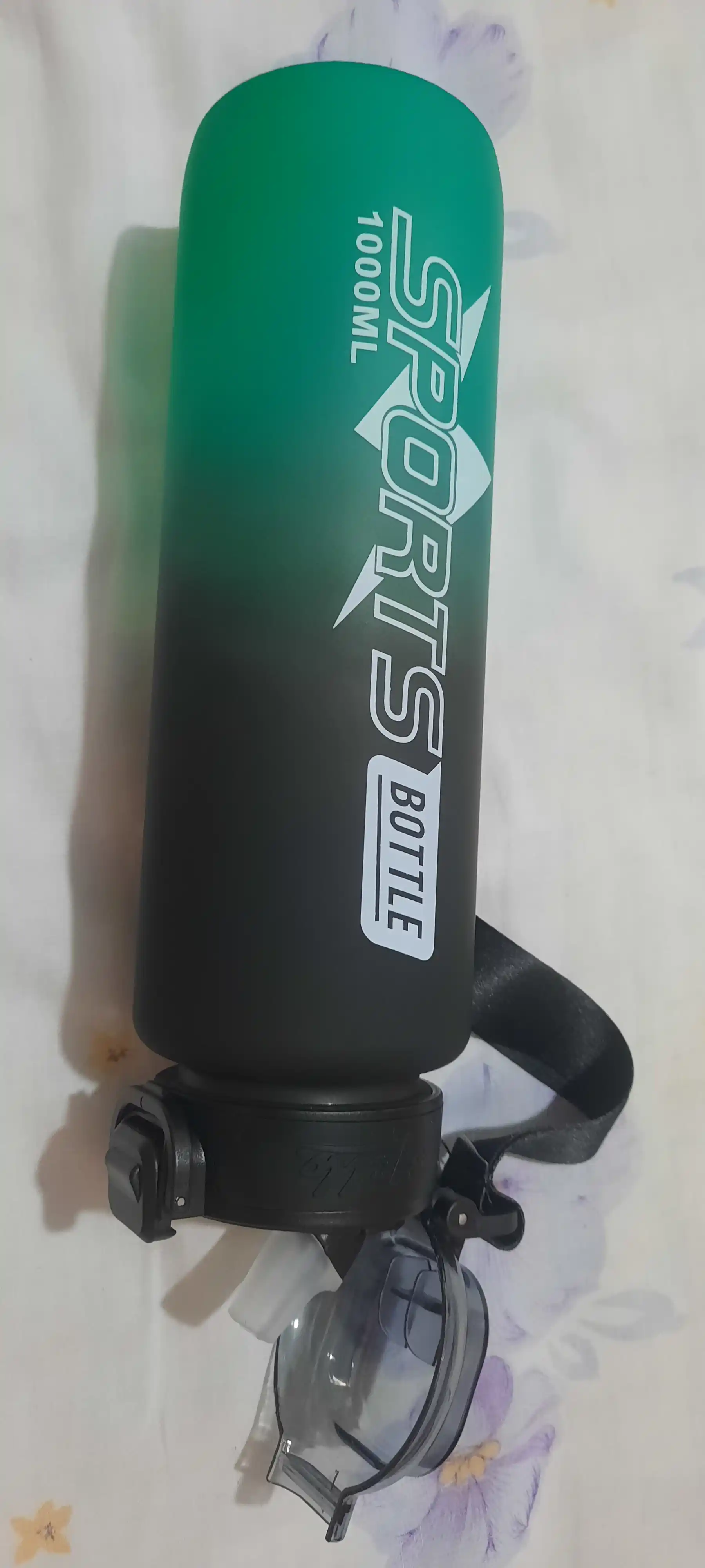 Suv idish, sheyker, fitnes uchun mo'ljallangan sport suv idishi, butilkalar,  1000 ml