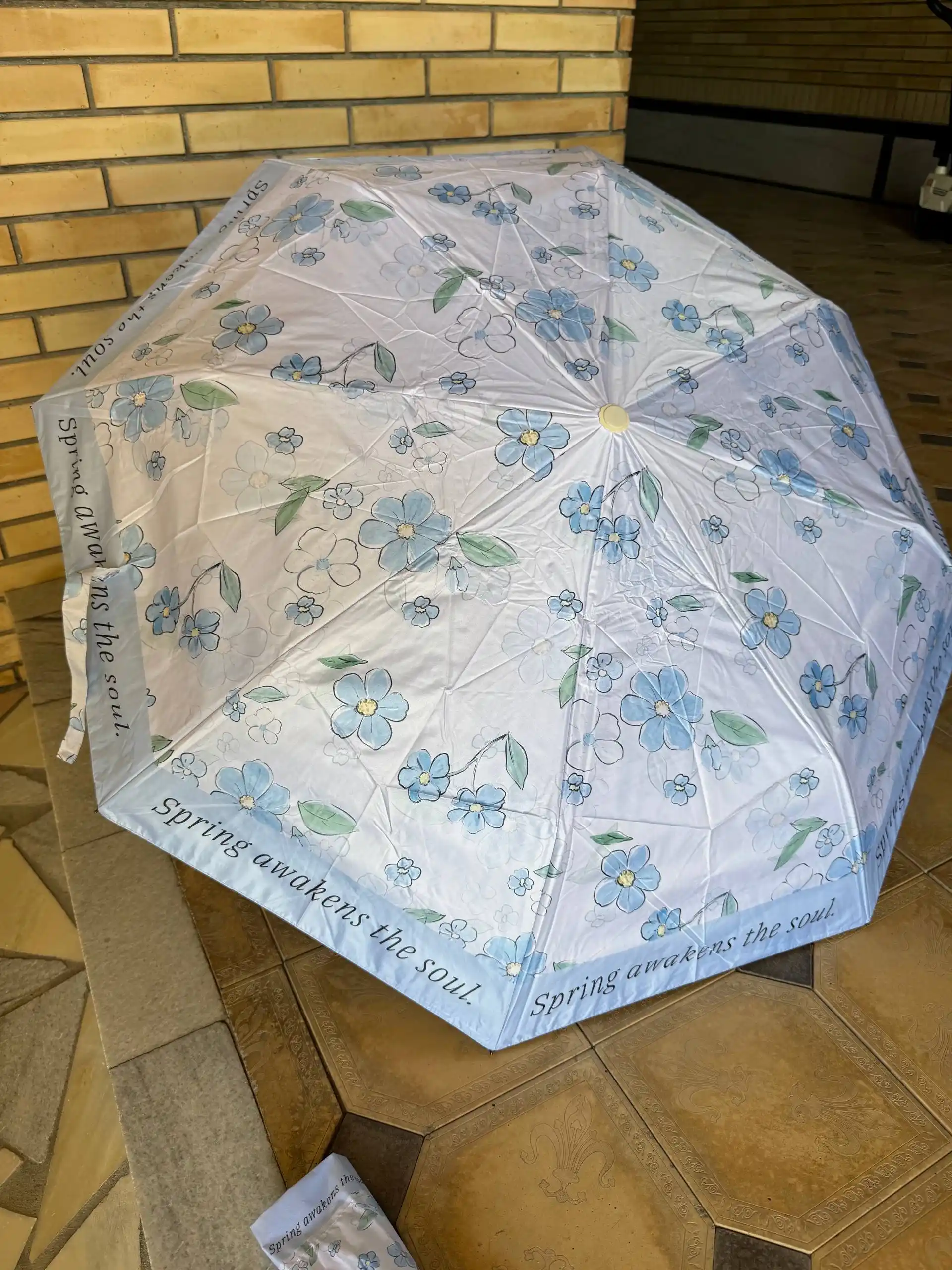 Ayollar uchun avtomatik quyoshdan himoya qiluvchi zontik – 3D gulli print, buklanadigan
