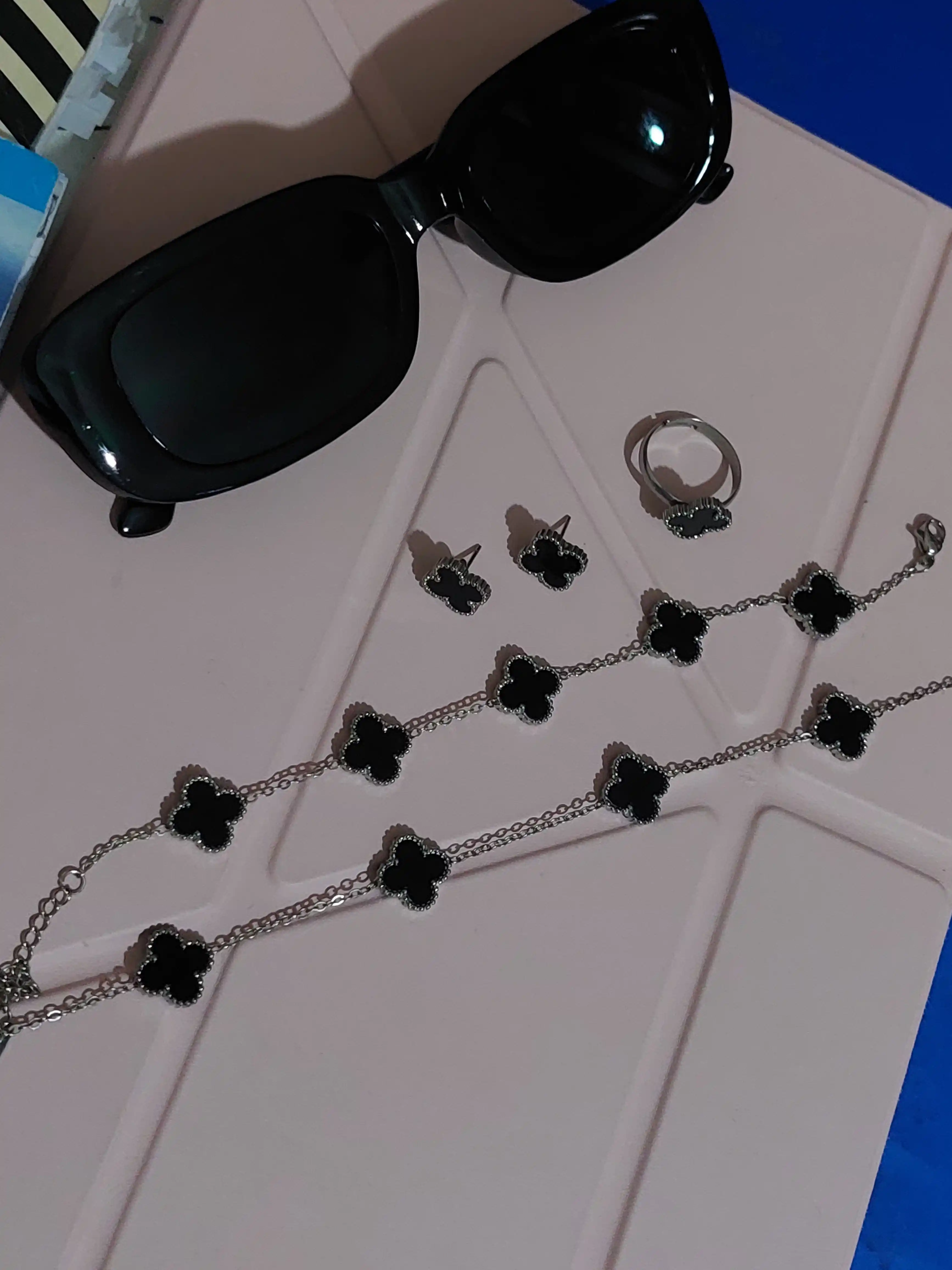 Ayollar, qizlar uchun premium 4 tasi 1 da to‘plam, zanjir, uzuk (16-20), bujiteriya, Van Cleef