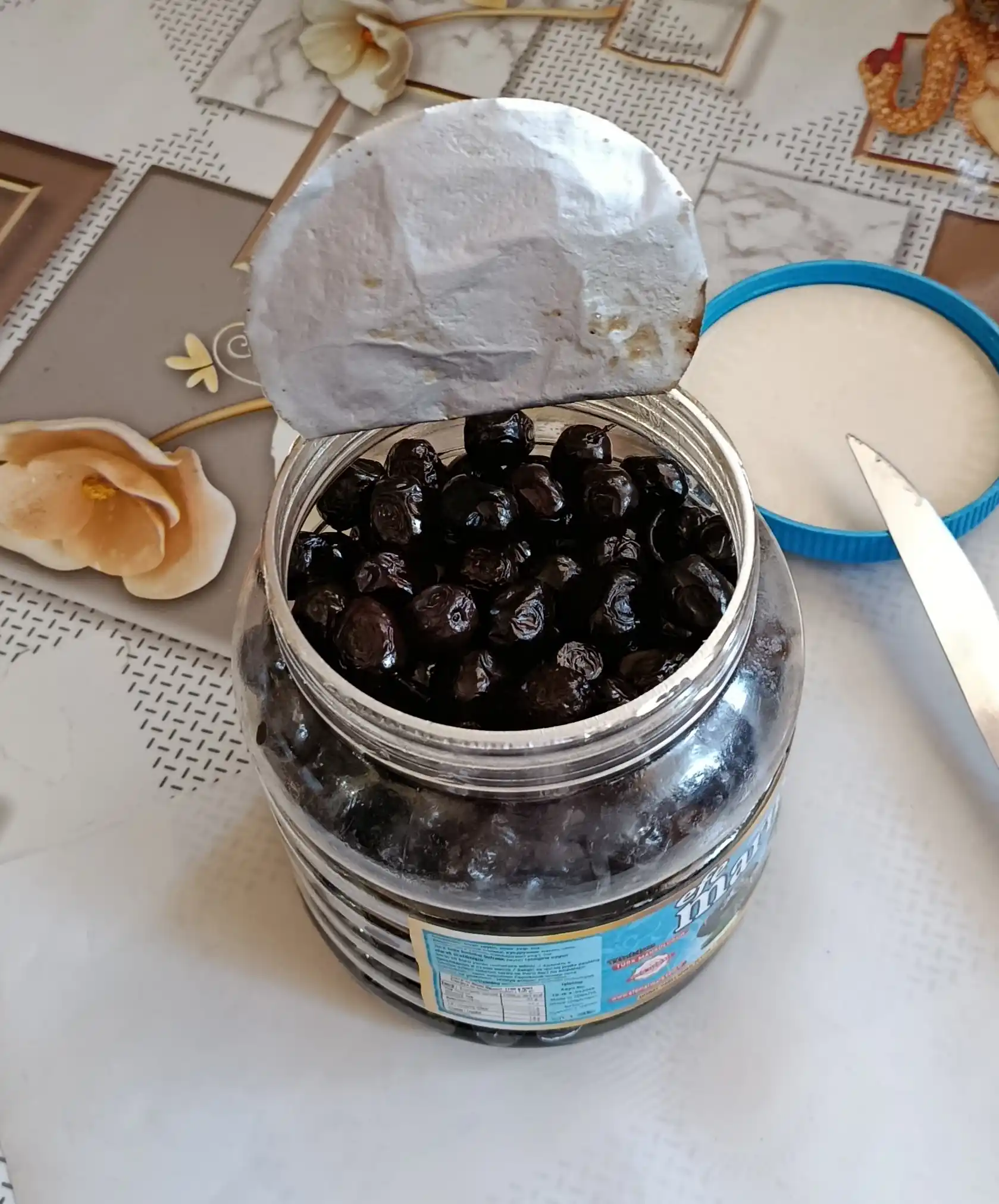 Turkiyaning qora zaytun danakli, vakuum qadoqda, Efe marmara