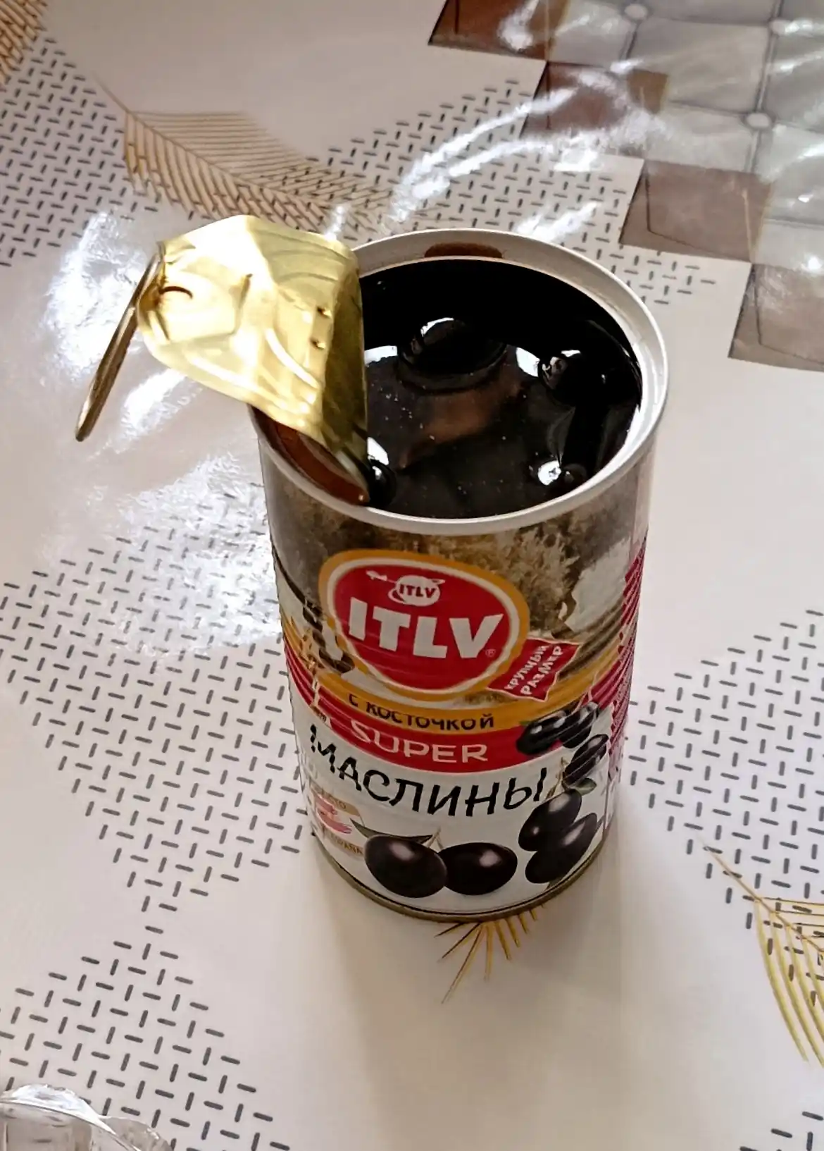 Цельные черные маслины Super ITLV, 370 мл
