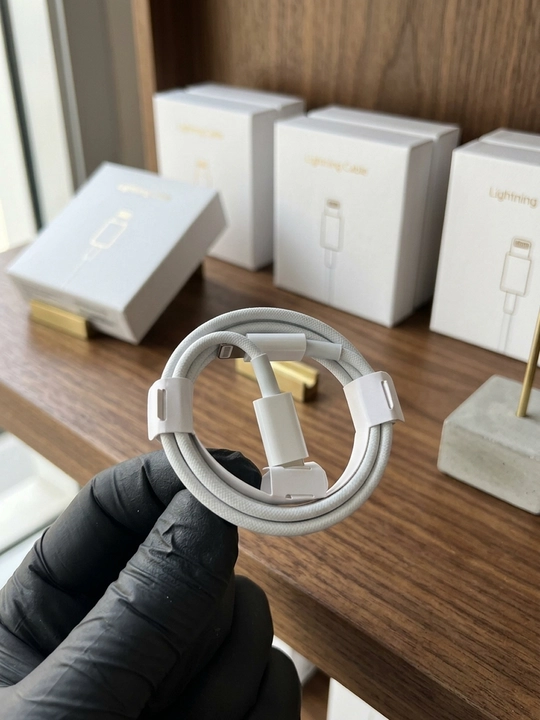 Кабель USB-C to Lightning (1 м) - 