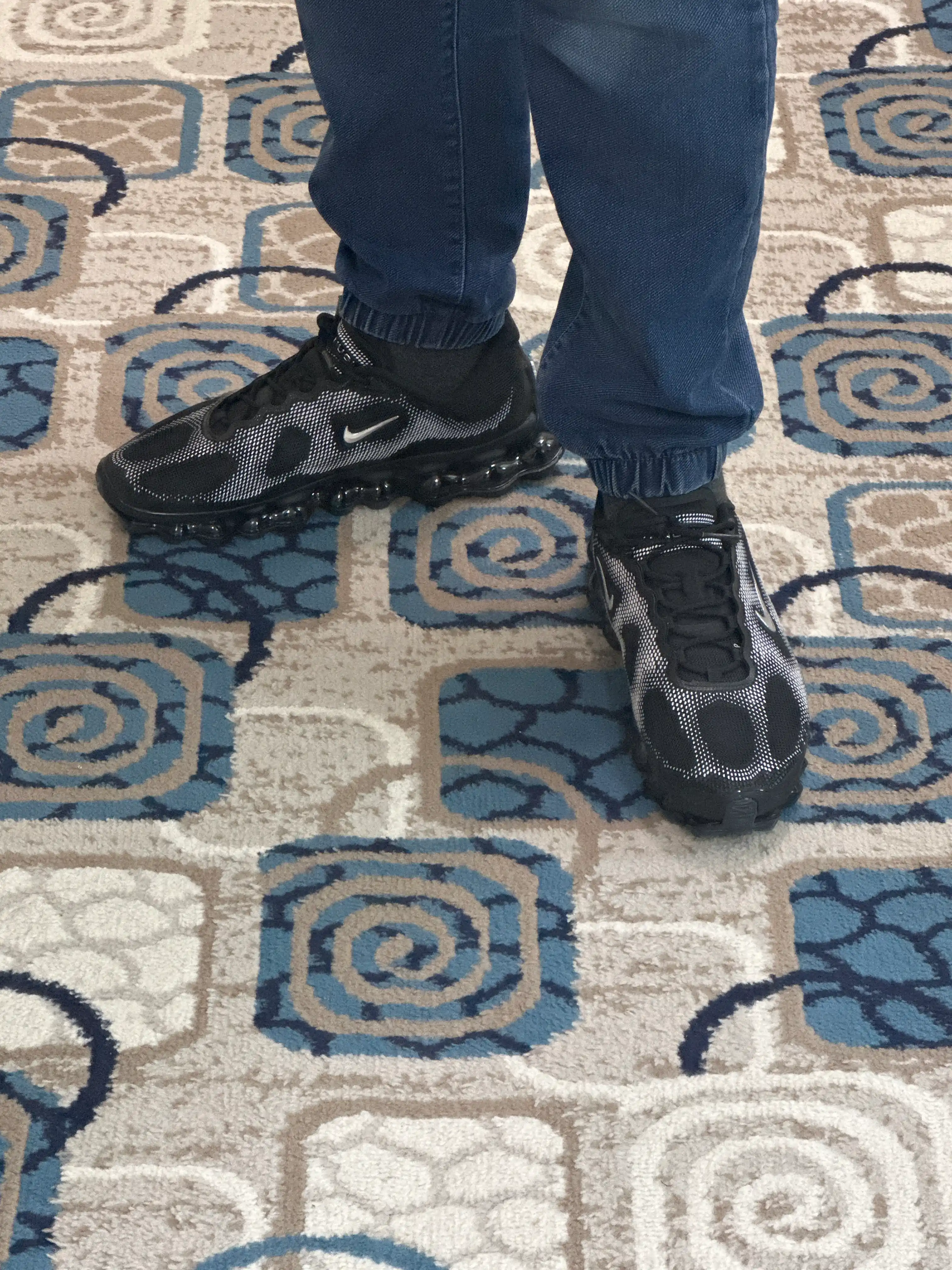 Кроссовки NIKE, спортивные, весна-лето, размеры 40-44, повседневные, дышащие